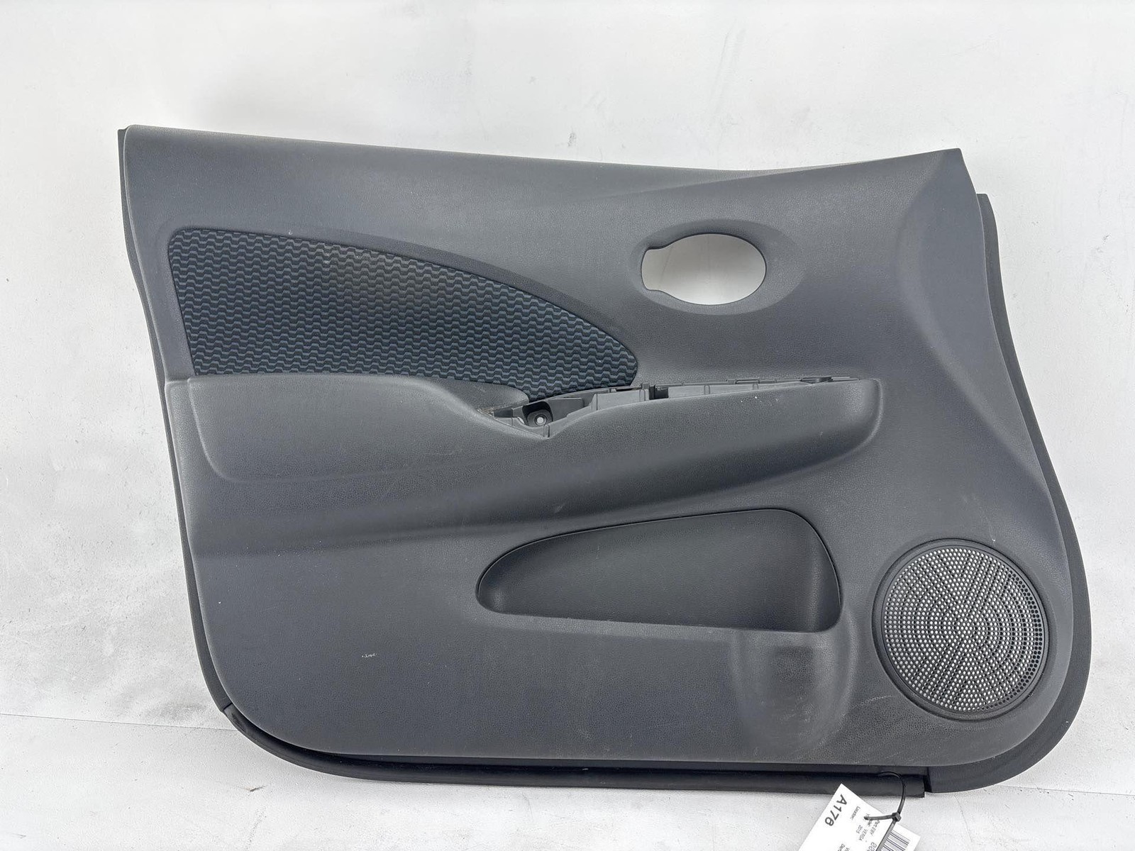 2014-2019 Nissan Versa Hatchback Front Left Door Panel Trim Cover Oem