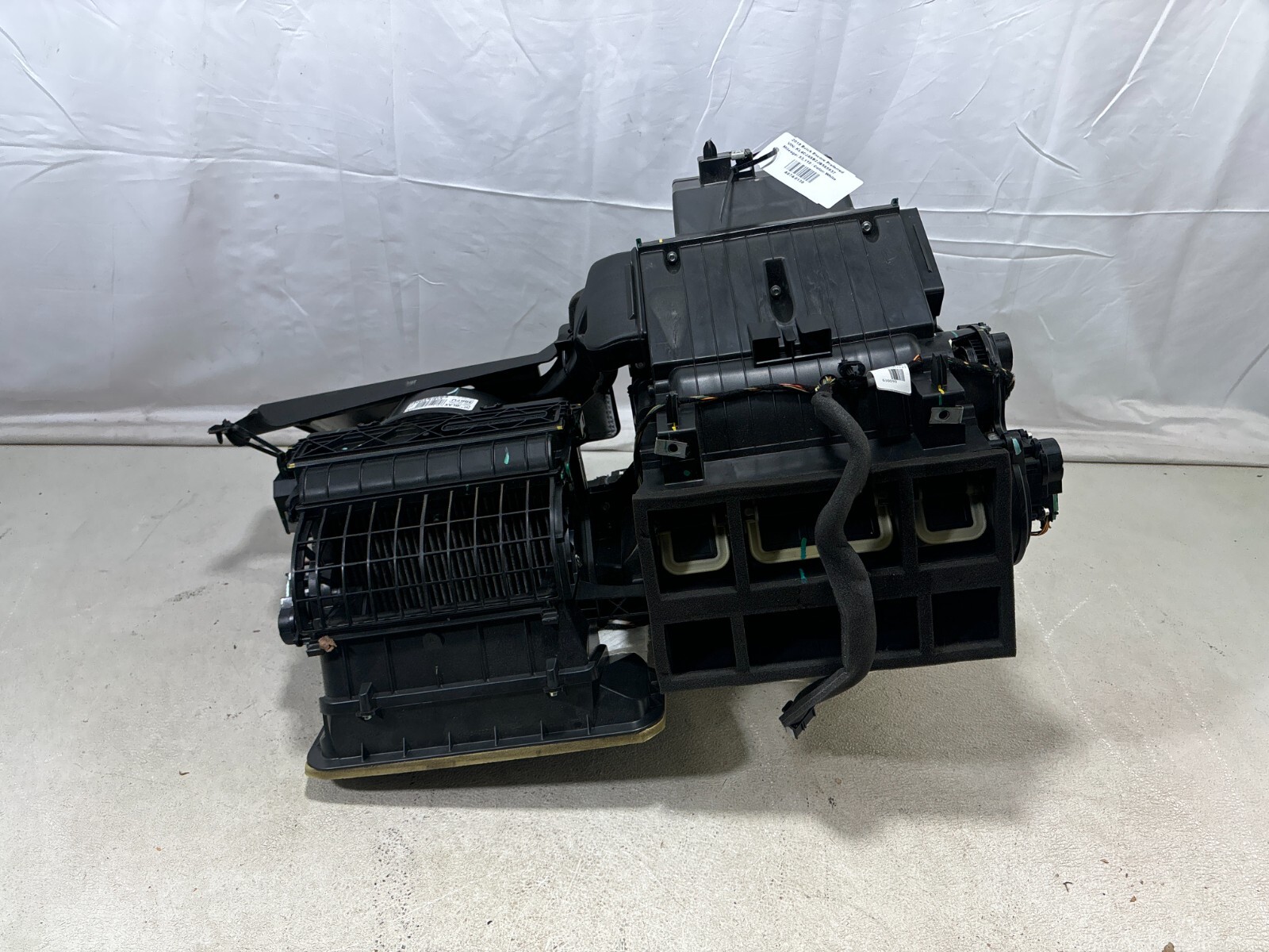 2017 - 2019 Buick Encore Front A/C Ac Evaporator & Blower Motor Oem 688329325