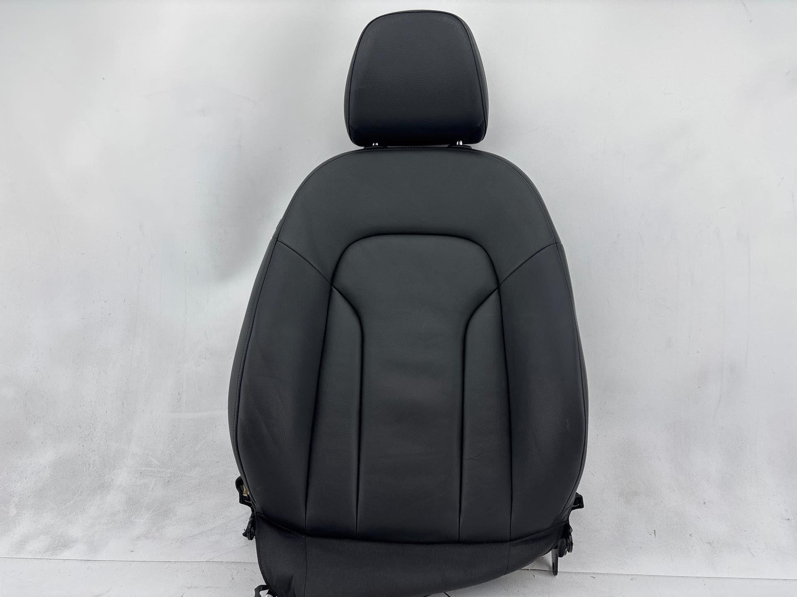 2015 - 2018 Audi Q3 Front Right Passenger Side Seat Upper Cushion Oem