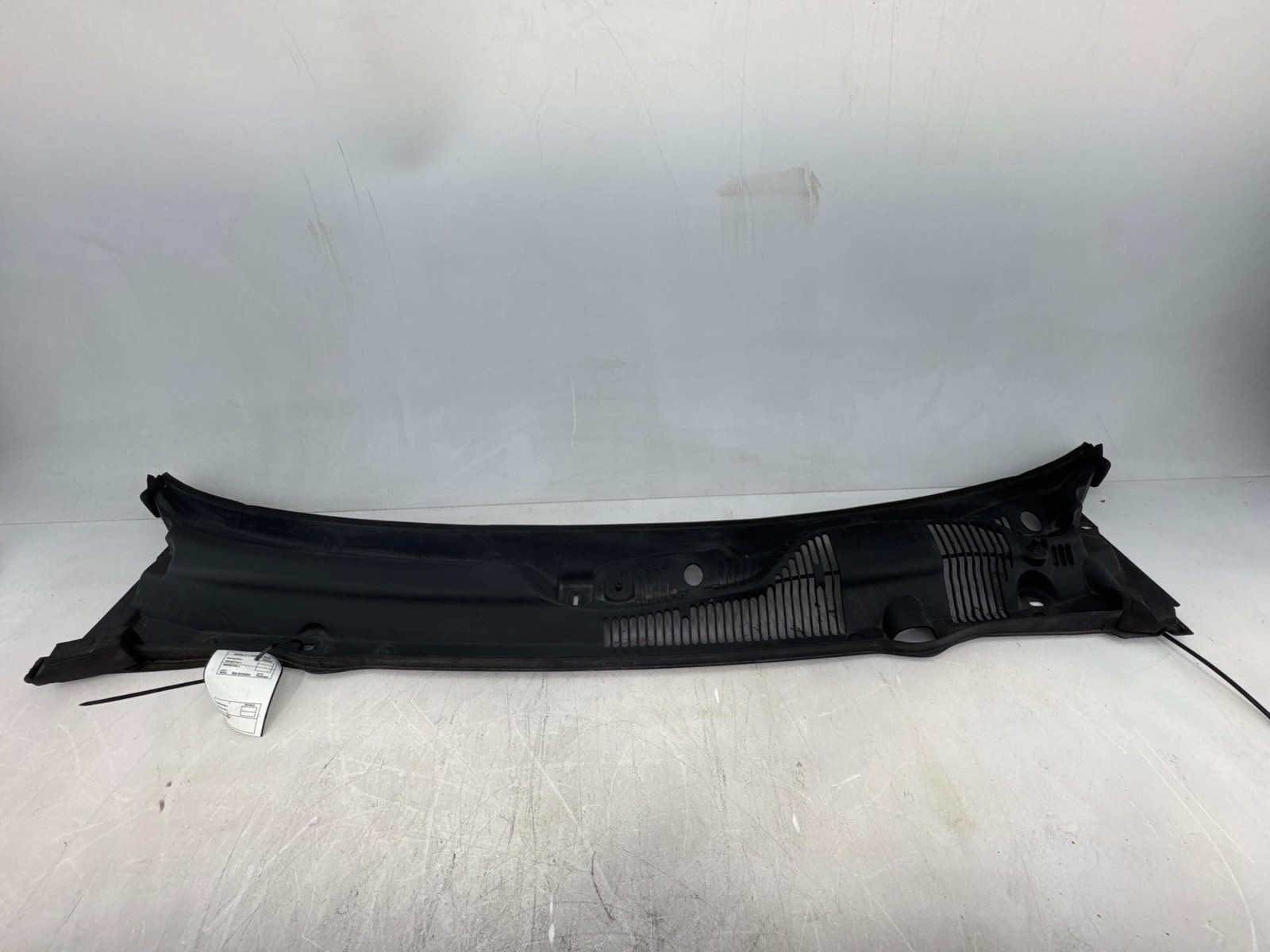 2004-2008 Chevrolet Malibu Cowl Vent Windshield Wiper Screen Panel Cover