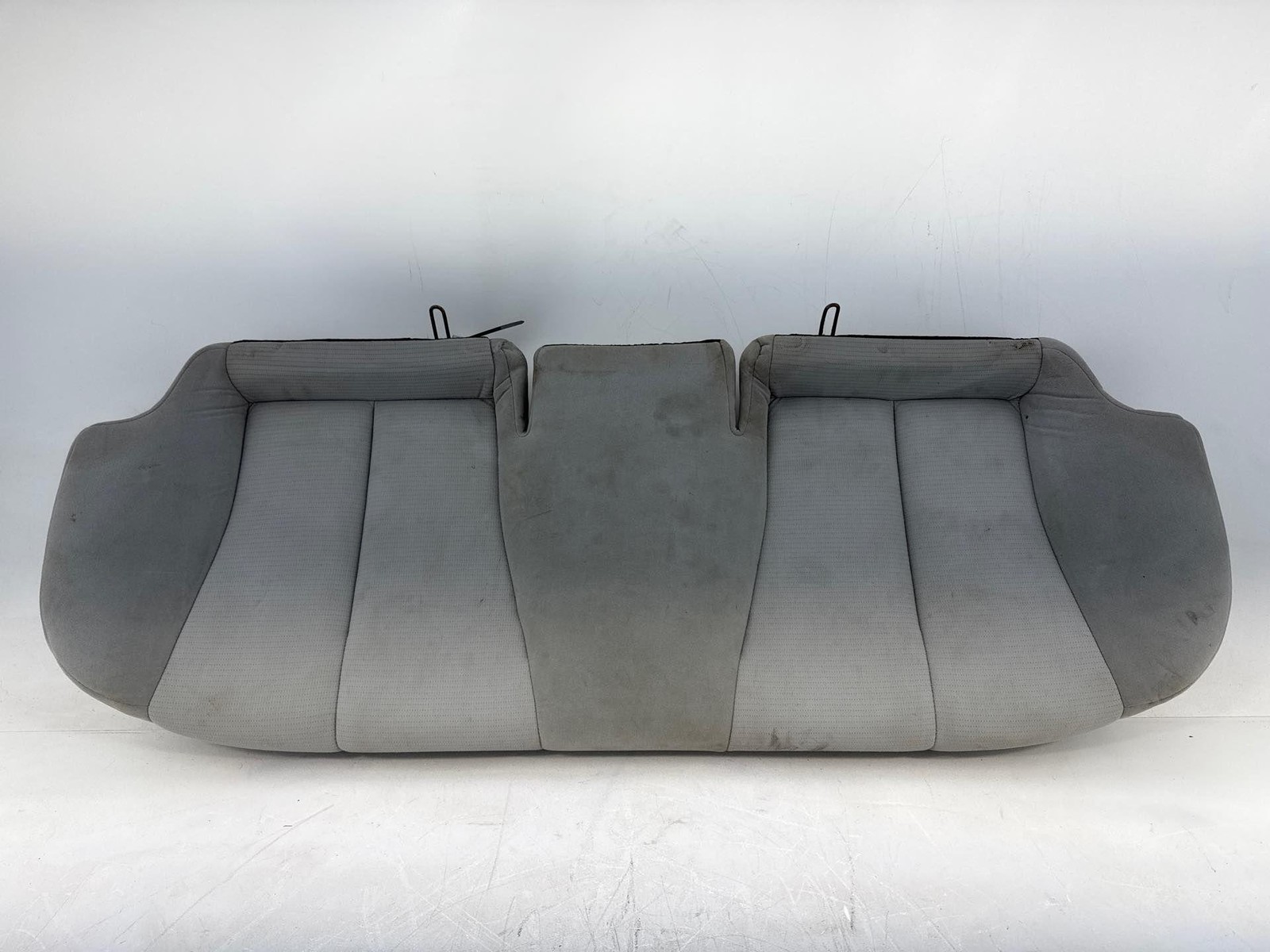 2007 - 2008 Hyundai Sonata Rear Seat Lower Cushion Bottom Oem