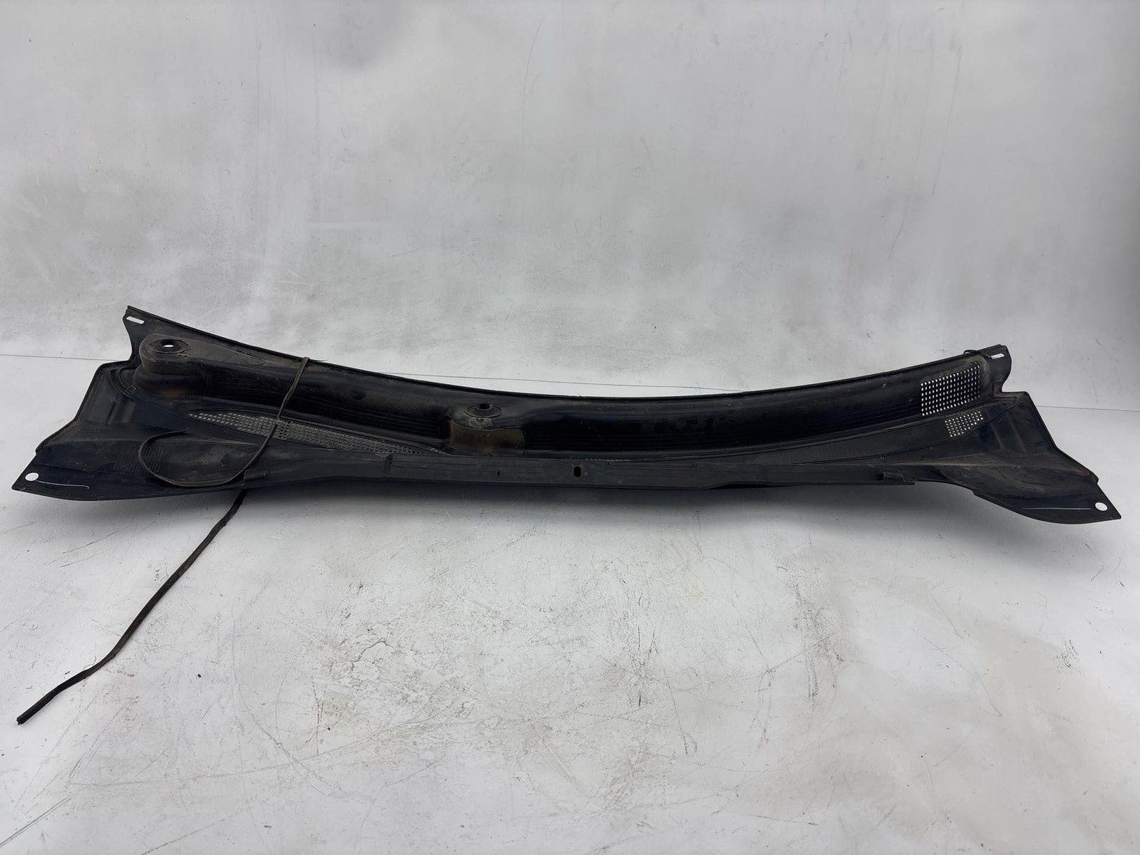 2017-2024 Jeep Compass Windshield Wiper Cowl Panel Vent Oem 5Ut09Rxfac