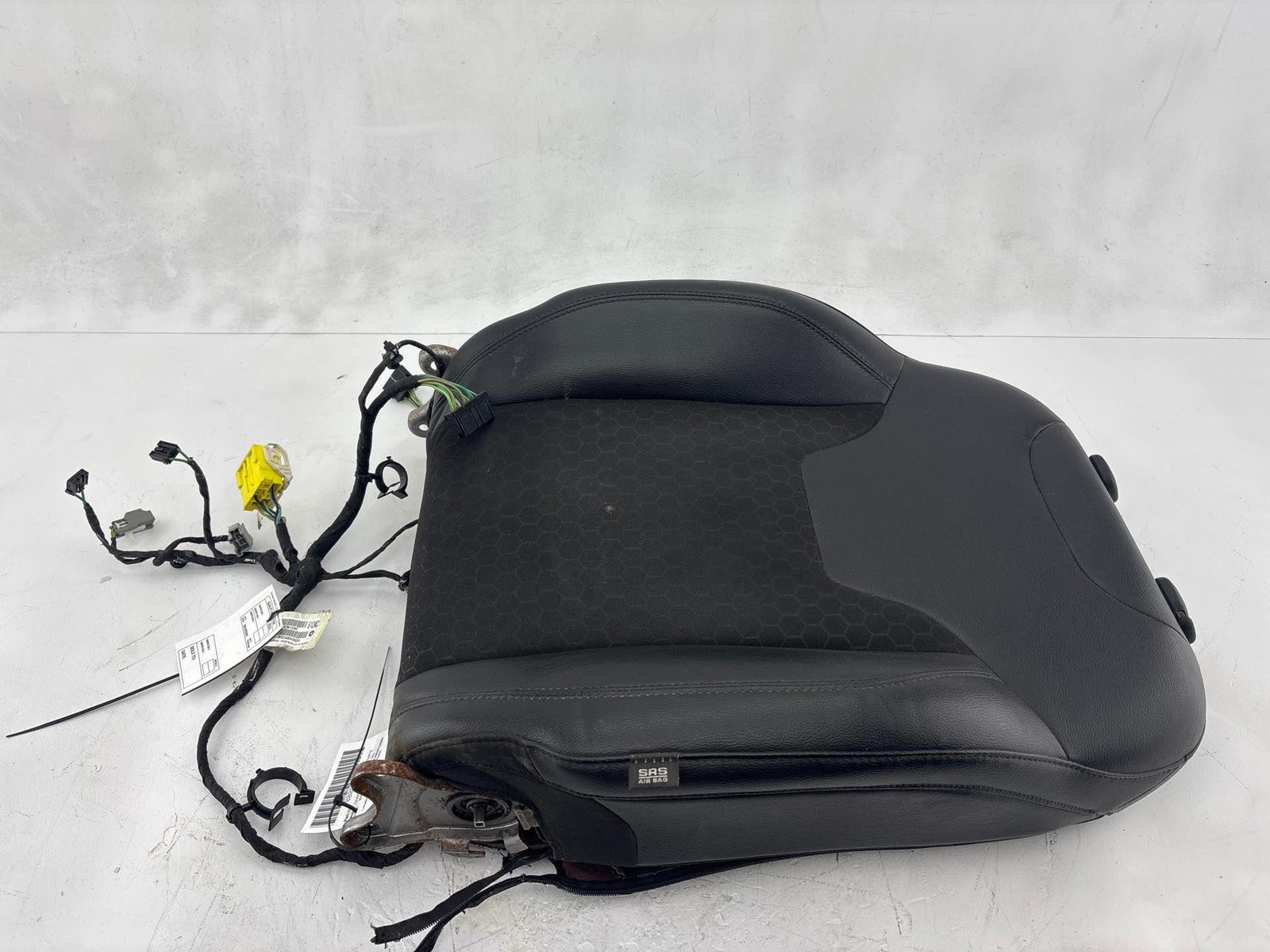 2017-2024 Jeep Compass Front Left Upper Seat Cushion Oem