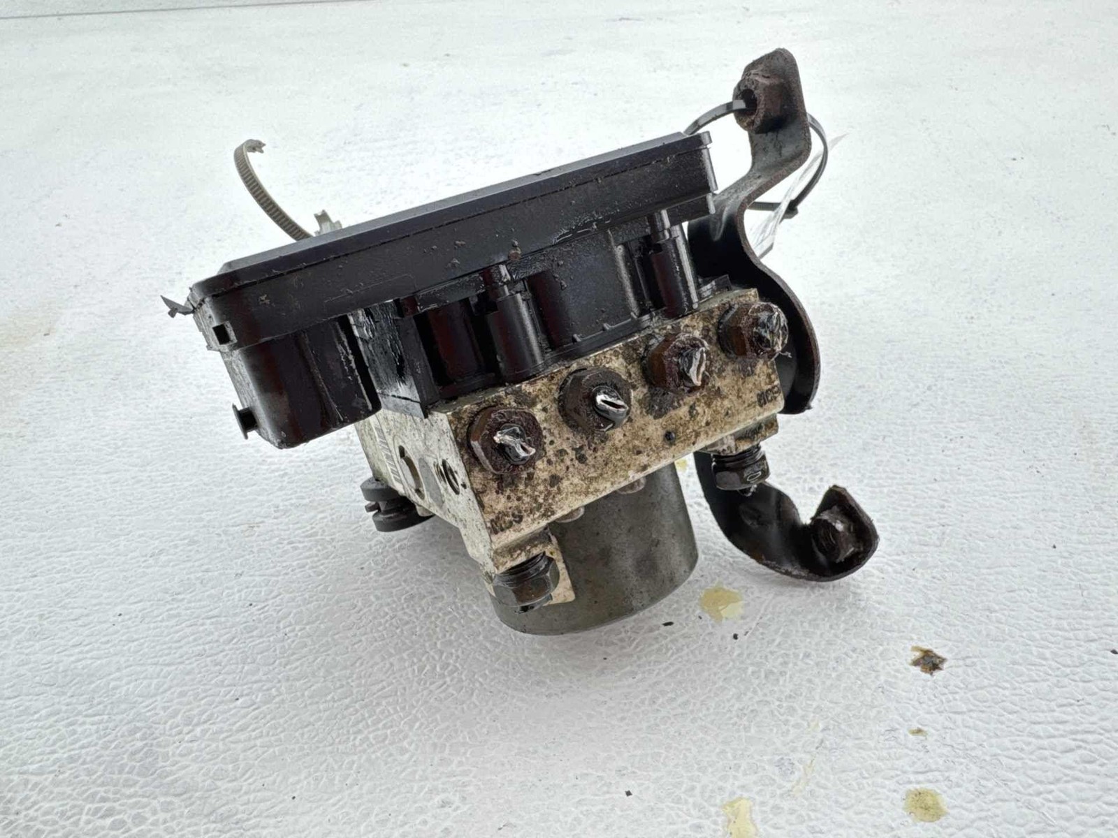 2017-2020 Chevrolet Tahoe Abs Anti-Lock Brake Pump Module Control Assembly Oem
