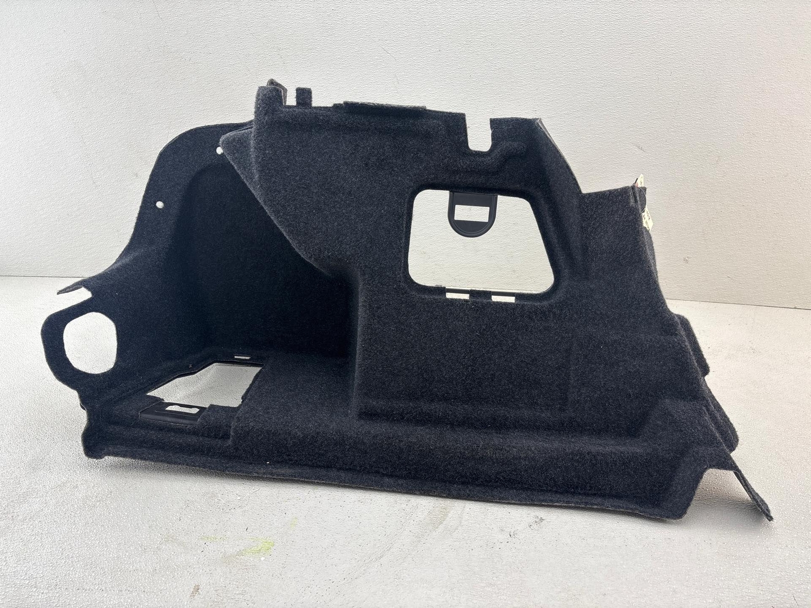 2013-2018 Cadillac Ats Sedan Rear Left Side Trunk Carpet Cover Panel Trim Oem