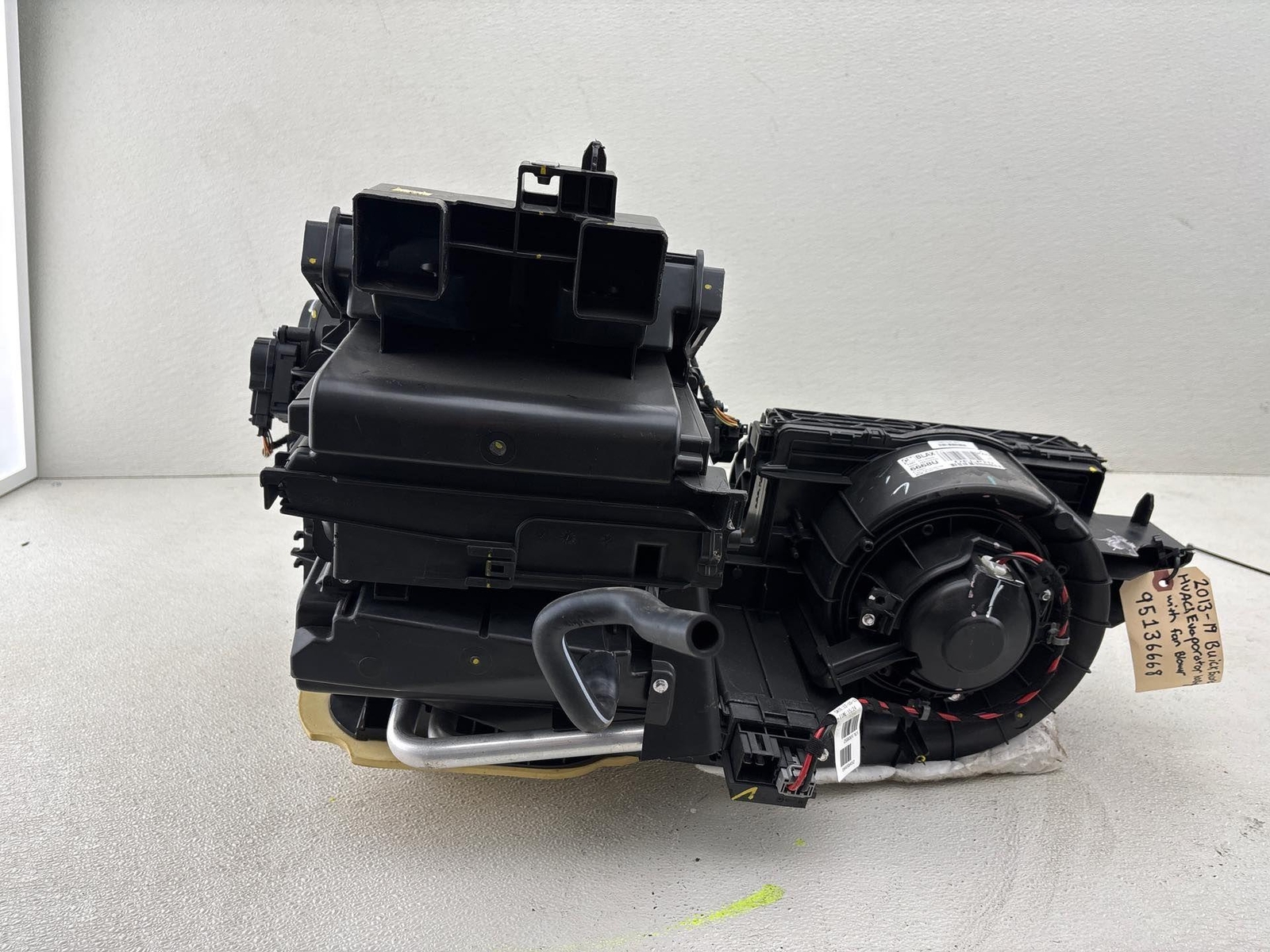 2013-2019 Buick Encore Heat Ac Evaporator Heater Component Fan Blower Motor Oem