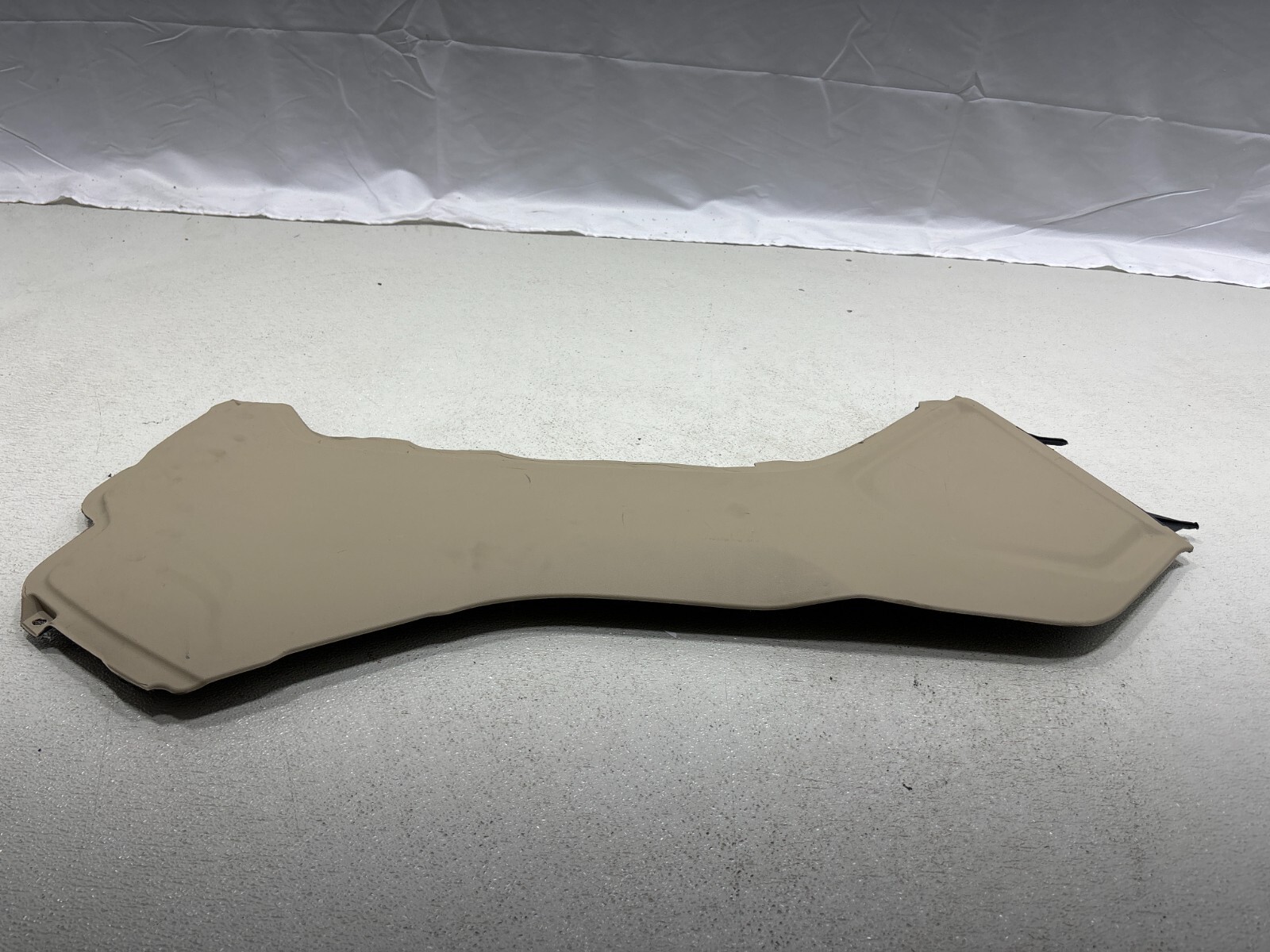 2014 - 2017 Land Rover Range Rover Sport Right Side Center Trim Panel Beige Oem