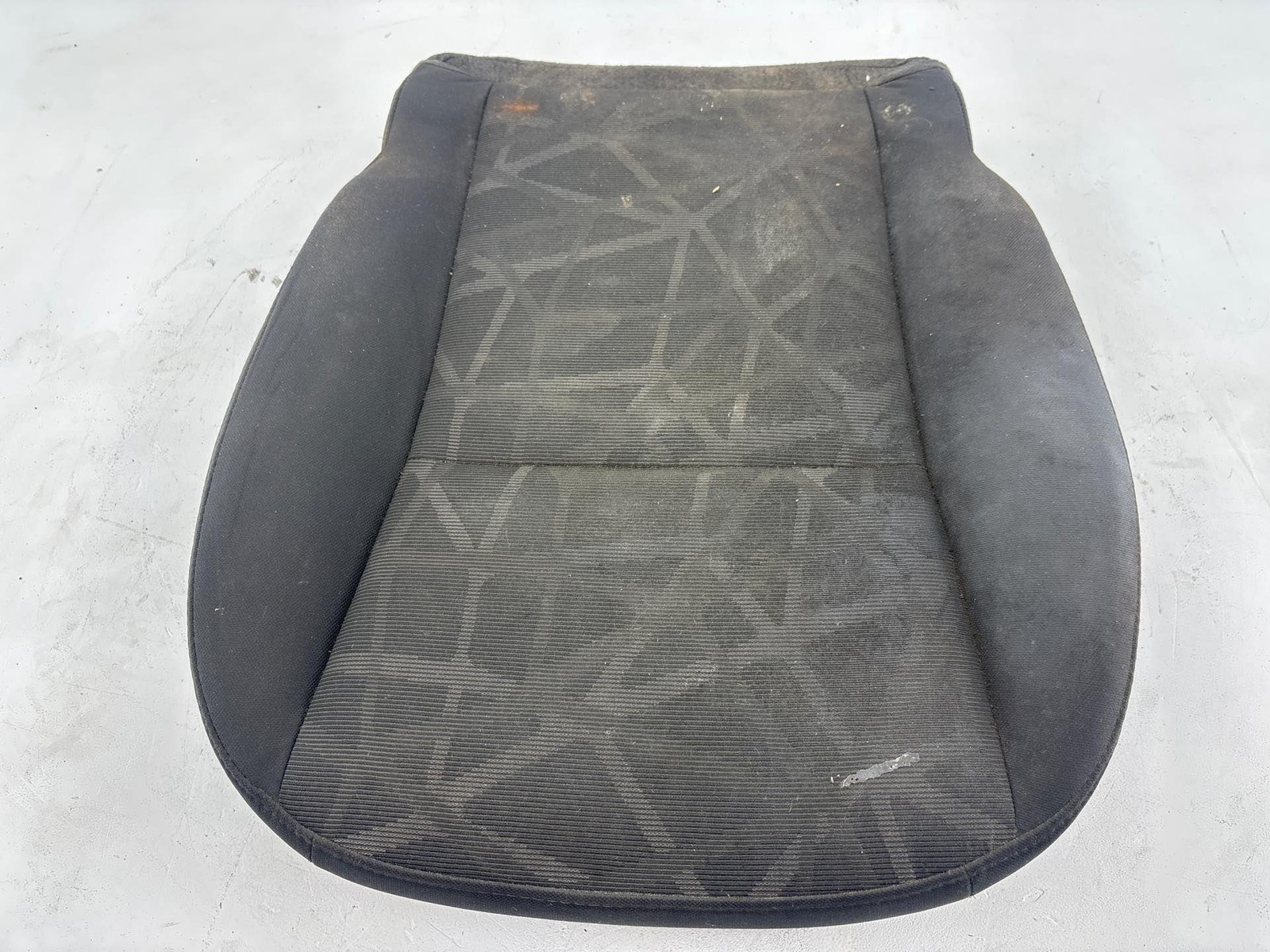 2011 Ford Fiesta Front Right Passenger Side Seat Lower Cushion Oem