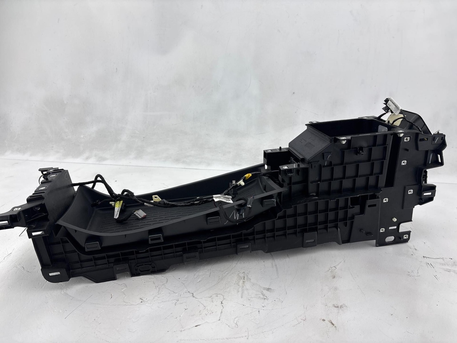 2016-2017 Lincoln MKX Front Floor Center Console Base Frame OEM