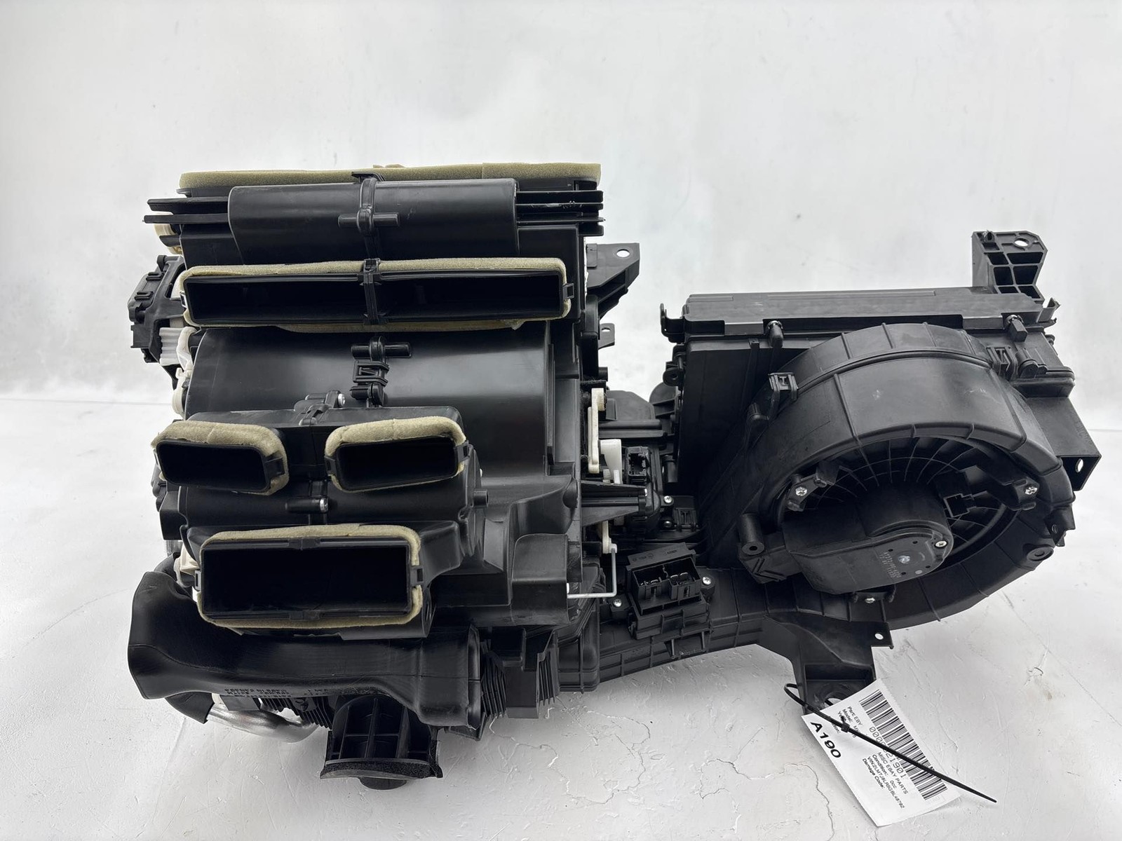 2016-2018 Lincoln MKX HVAC Climate Heater Blower Housing Box OEM