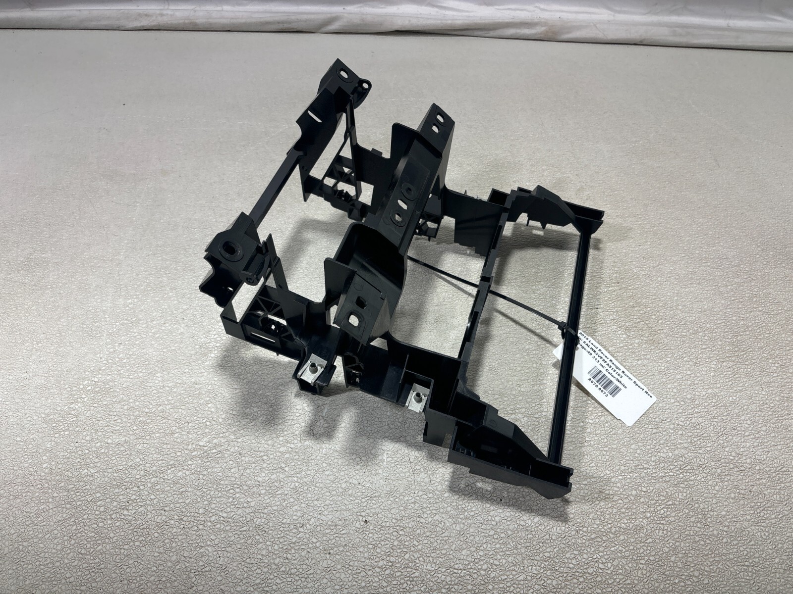 2014 - 2019 Range Rover Sport L494 Centre Console Housing Bracket Dk62-04268-A