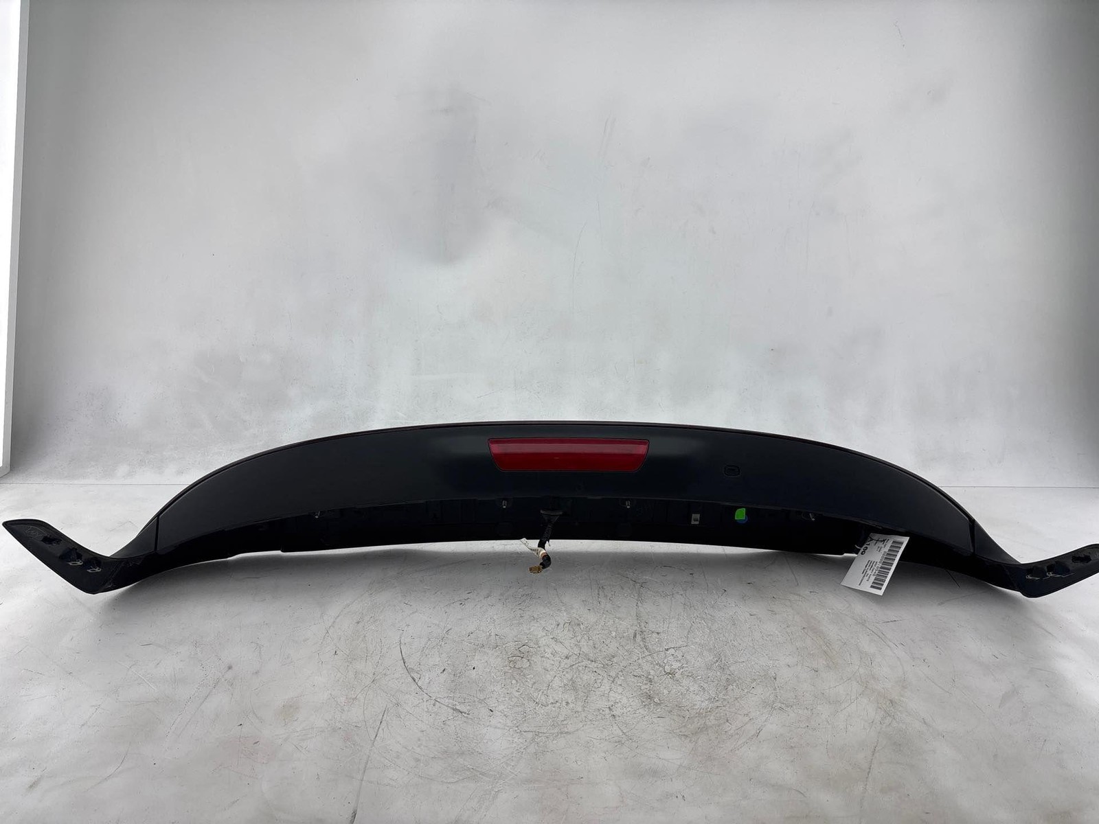 2014 - 2020 Infiniti Qx60 Rear Liftgate Spoiler Panel W/ 3Rd Brake Light Oem