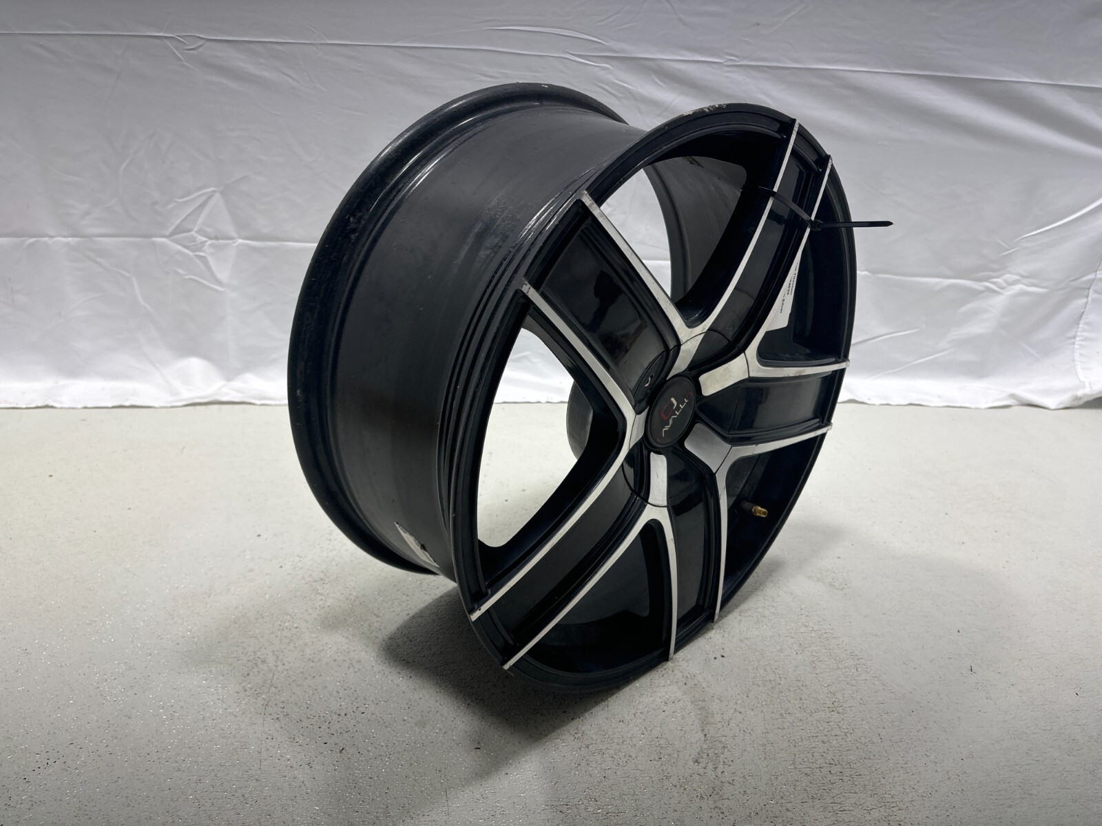 2011 - 2016 Ford Fusion Titanium Cavallo 18X8 5X108/114 5 Spoke Wheel Rim Oem