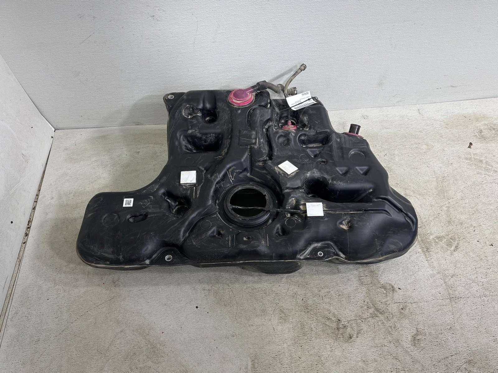 2017-2018 Toyota Corolla Im Fuel Gas Tank Reservoir Bottle Oem 77111-0Ap00