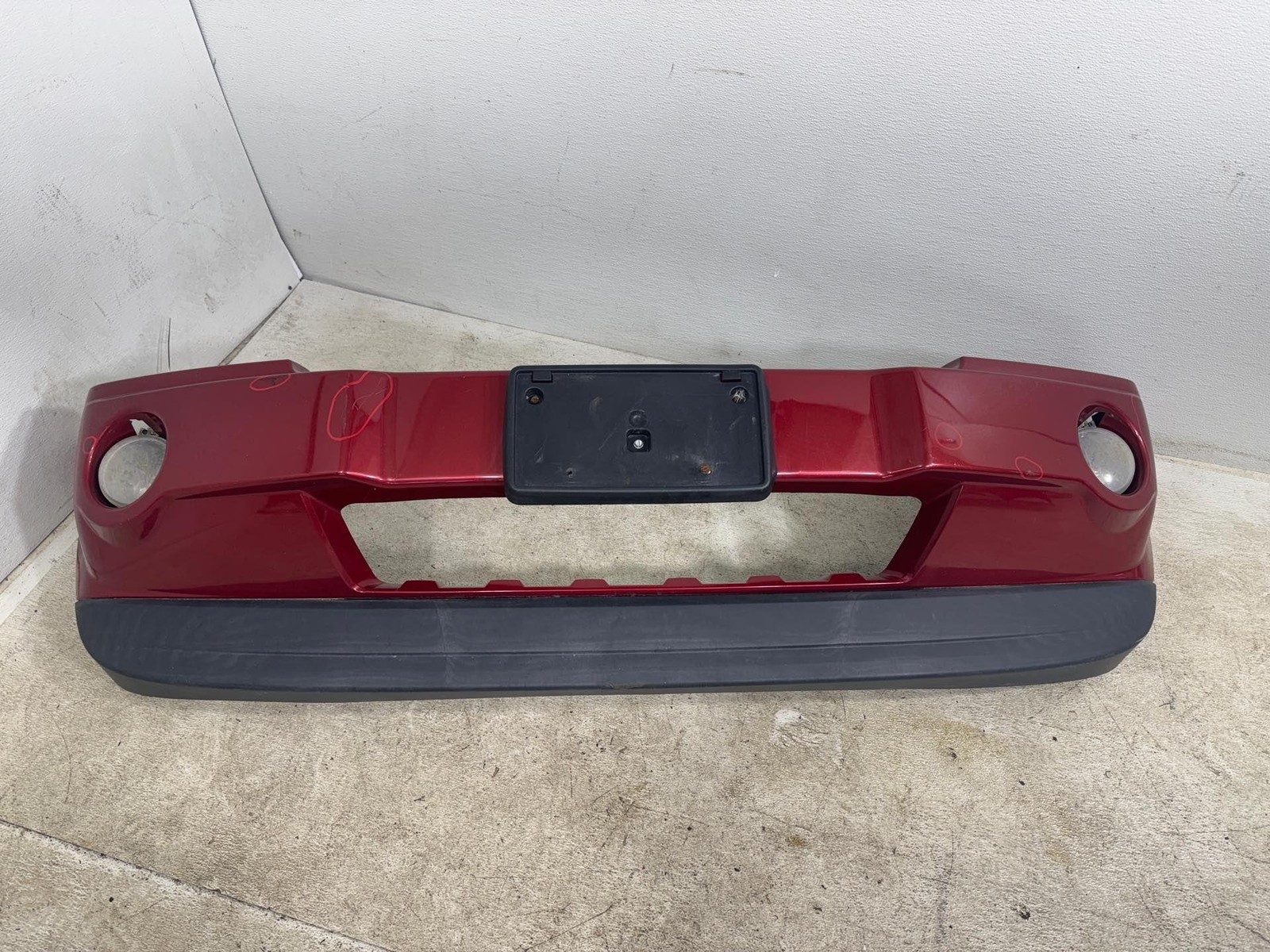 2005 - 2007 Jeep Grand Cherokee Front Bumper Cover W/ Fog Light Oem