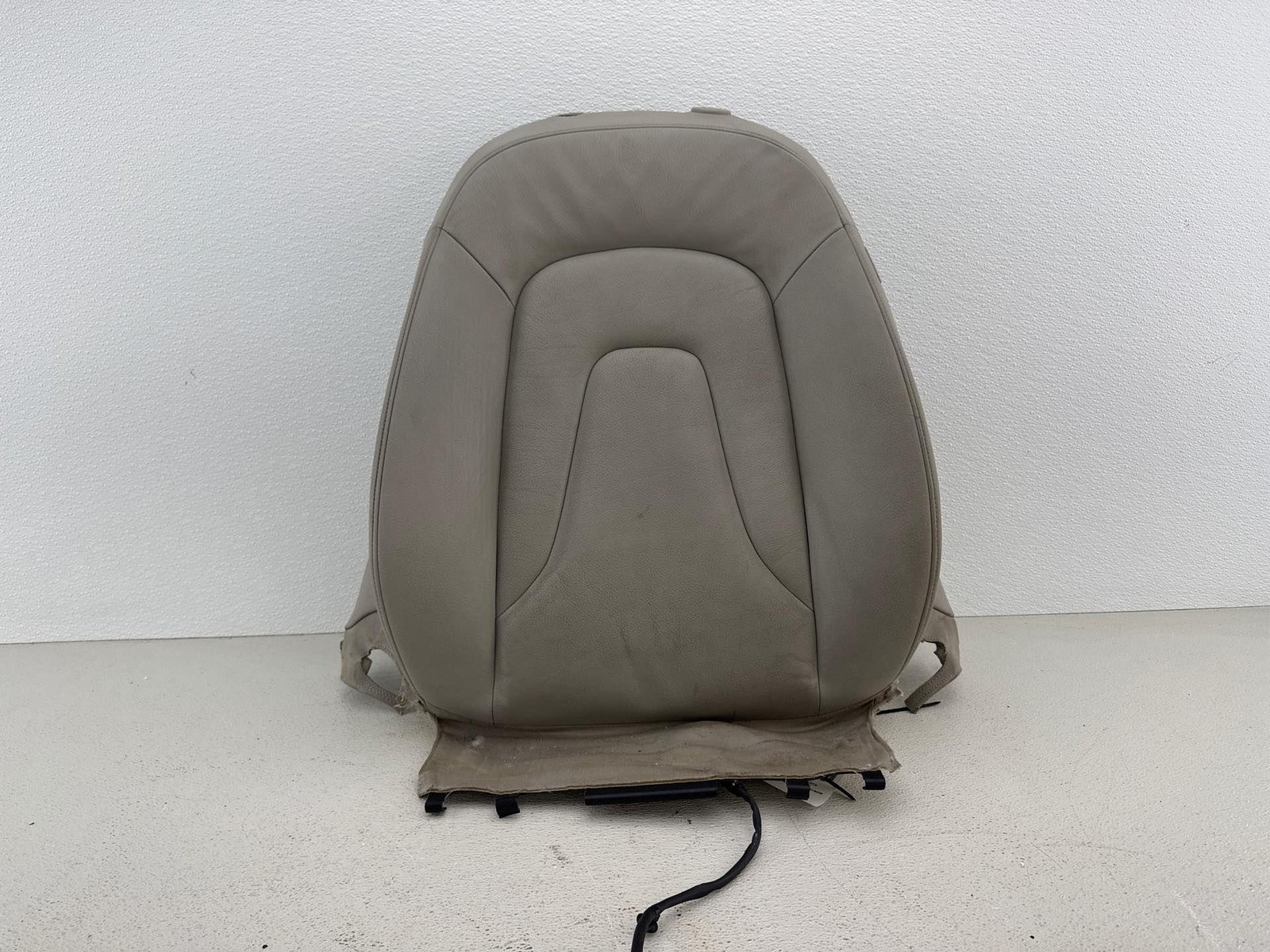 2009 - 2013 Audi A4 Quattro Front Left Driver Side Upper Seat Cushion Oem