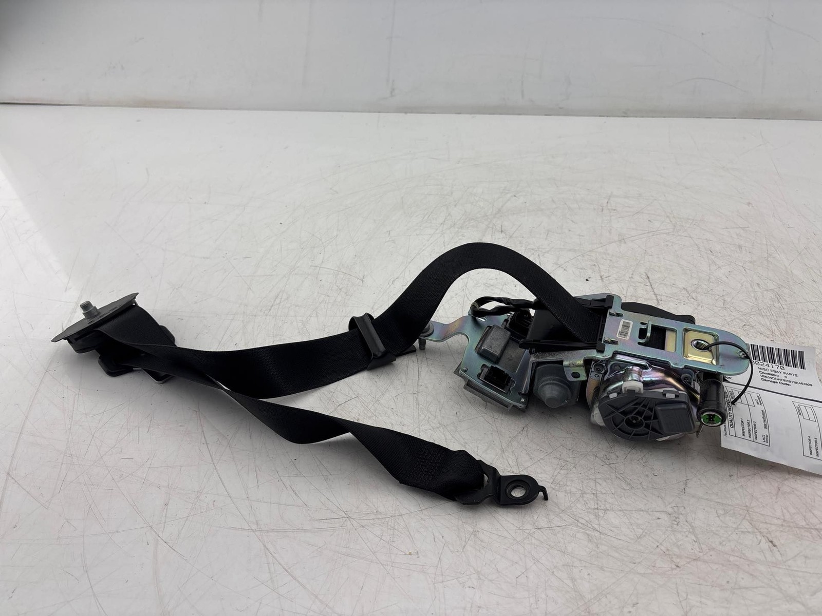 2010-2011 Mercedes-Benz W212 E350 Front Left Seat Belt Retractor OEM