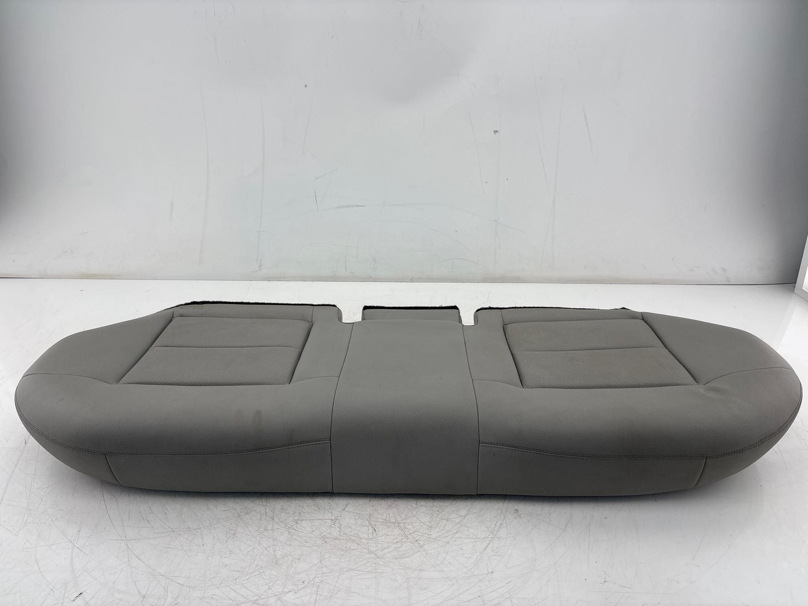 2010-2016 Mercedes-Benz W212 E350 Rear Lower Seat Bottom Cushion OEM