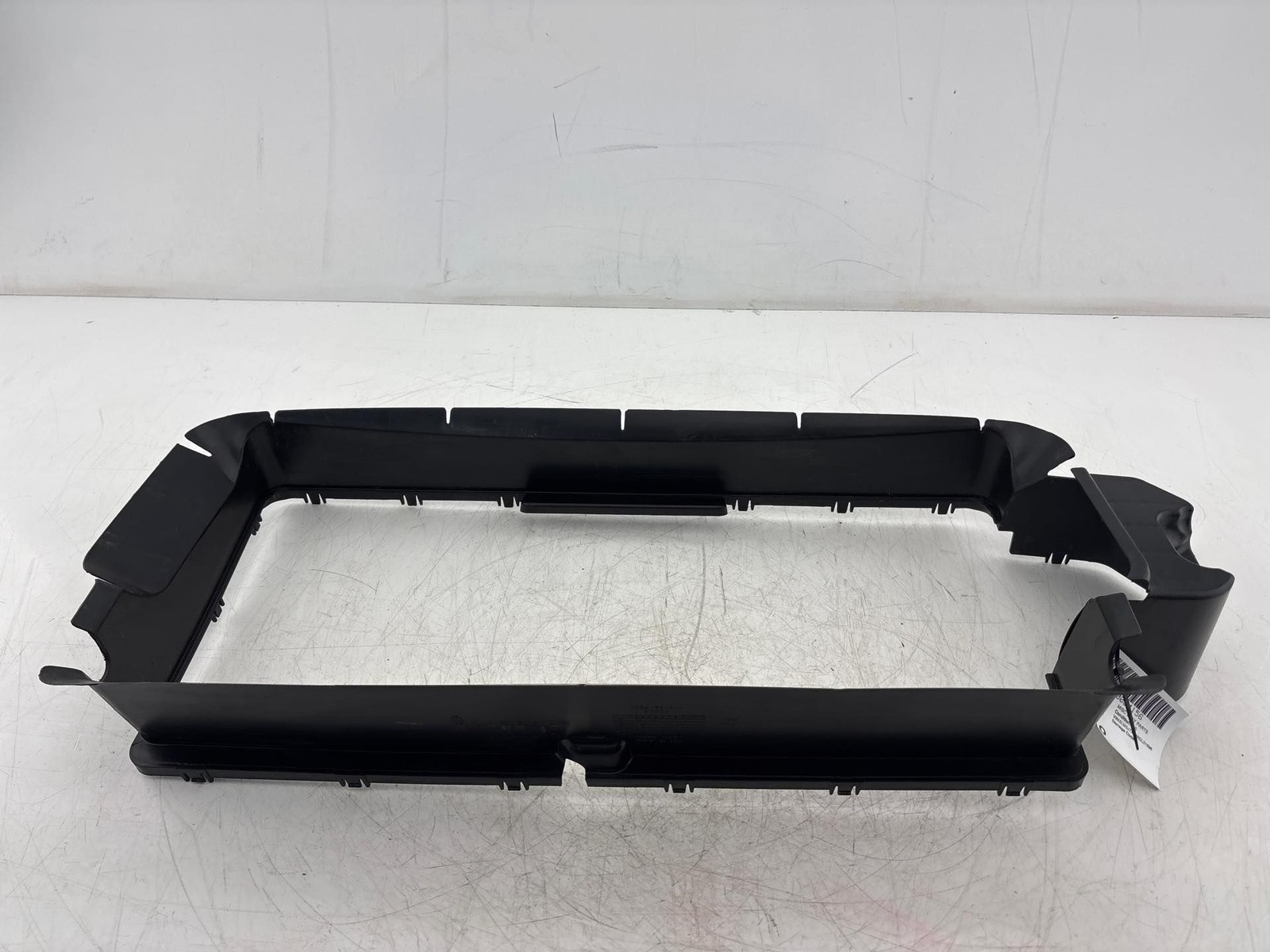 2020-2024 Lincoln Aviator Upper Radiator Support Air Deflector OEM