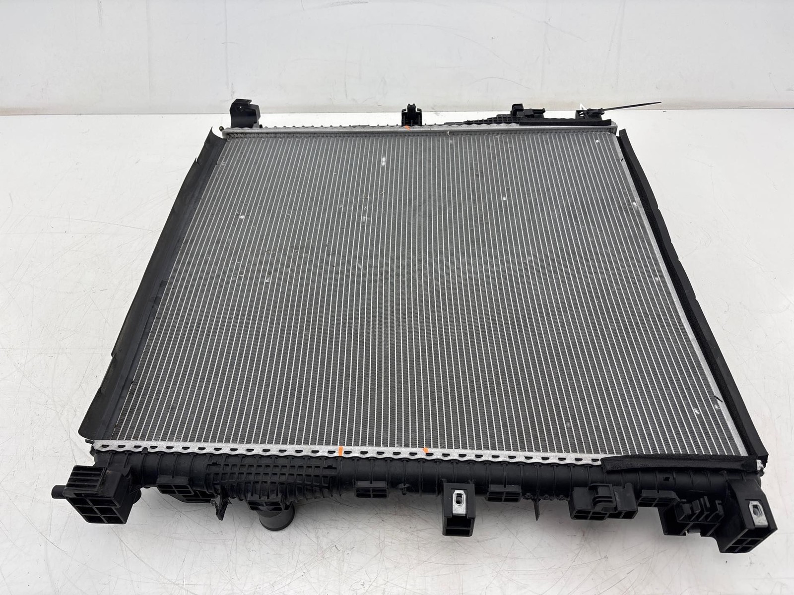 2020-2024 Lincoln Aviator Engine Radiator Assembly OEM L1MZ-8005-K