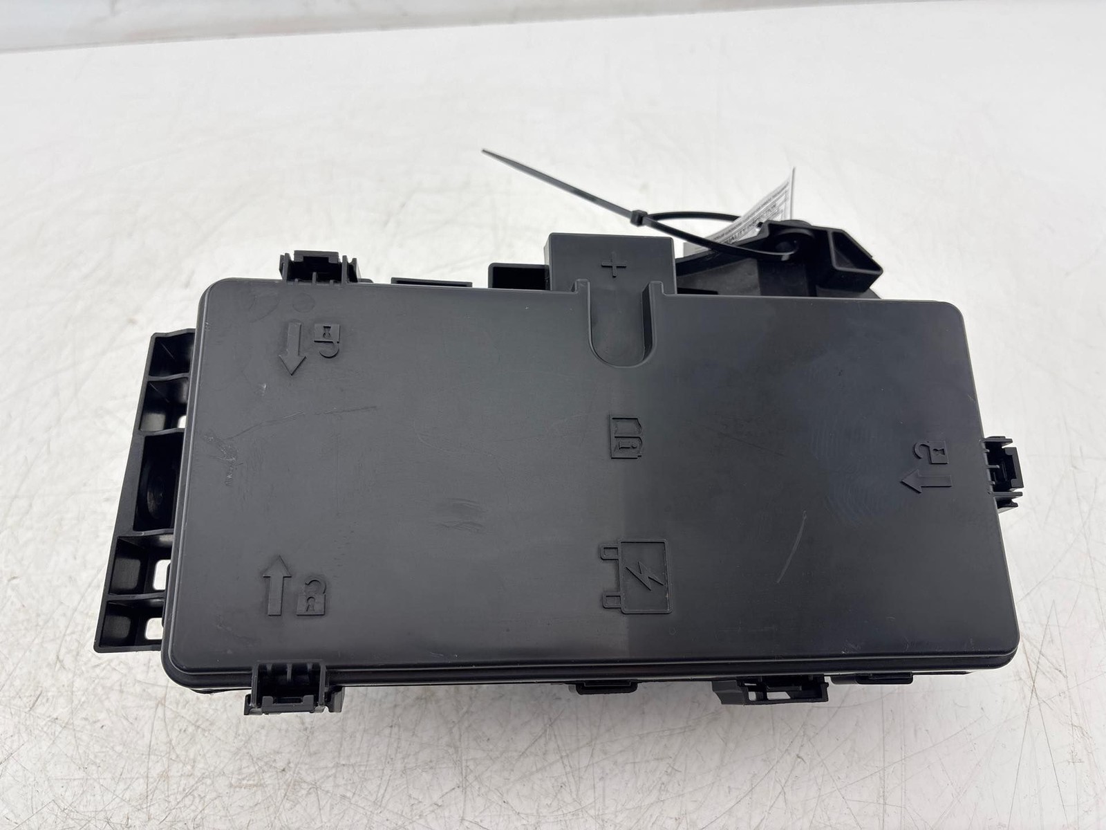 2020-2024 Lincoln Aviator Power Distribution Fuse Relay Box OEM