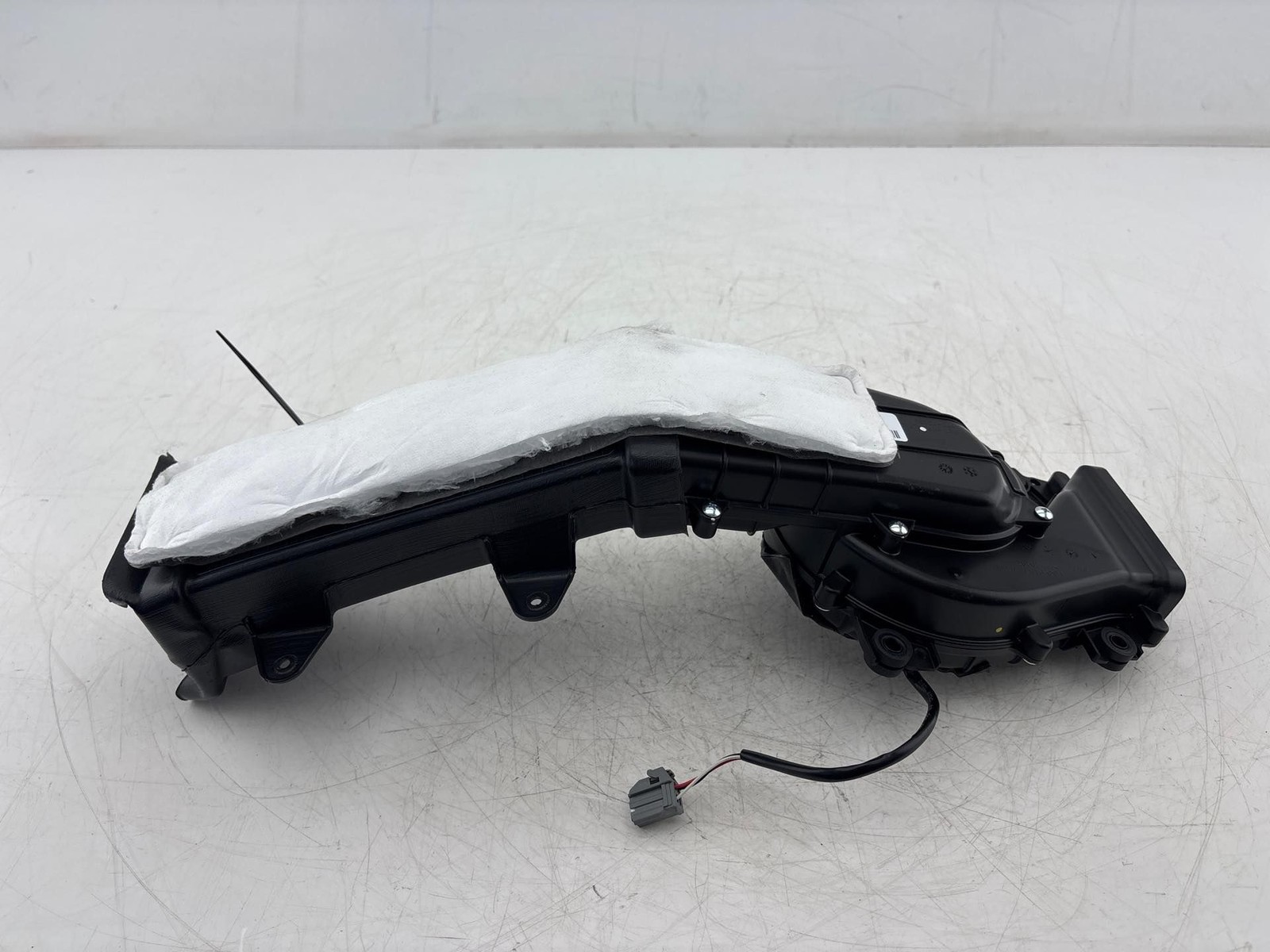 2020-2024 Lincoln Aviator Rear A/C Heater Auxiliary Blower Motor OEM