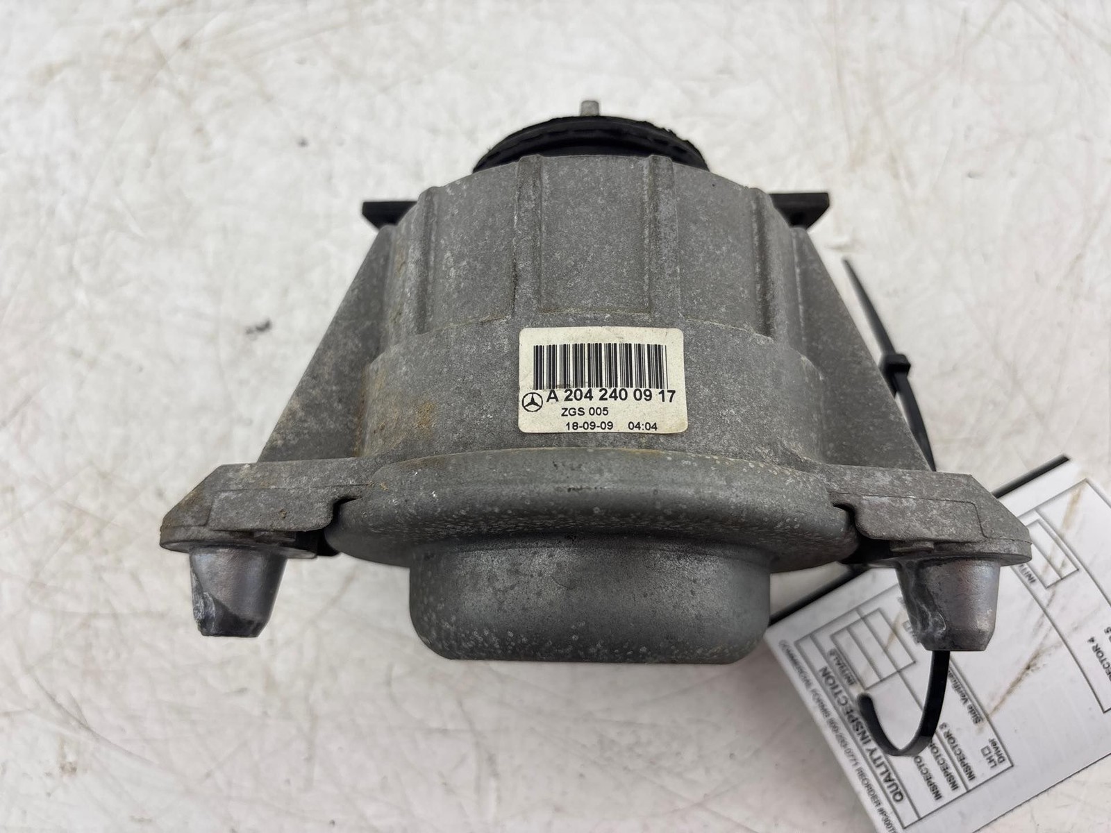 10-16 Mercedes E350 W207 Front Left or Right Side Engine Motor Mount Bracket OEM