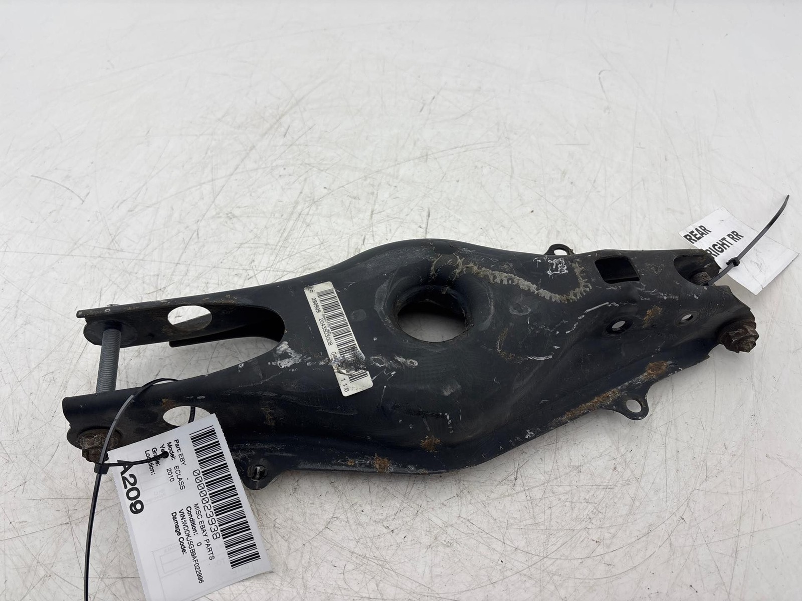 10-17 Mercedes W207 E350 Rear Right Lower Suspension Rearward Control Arm OEM