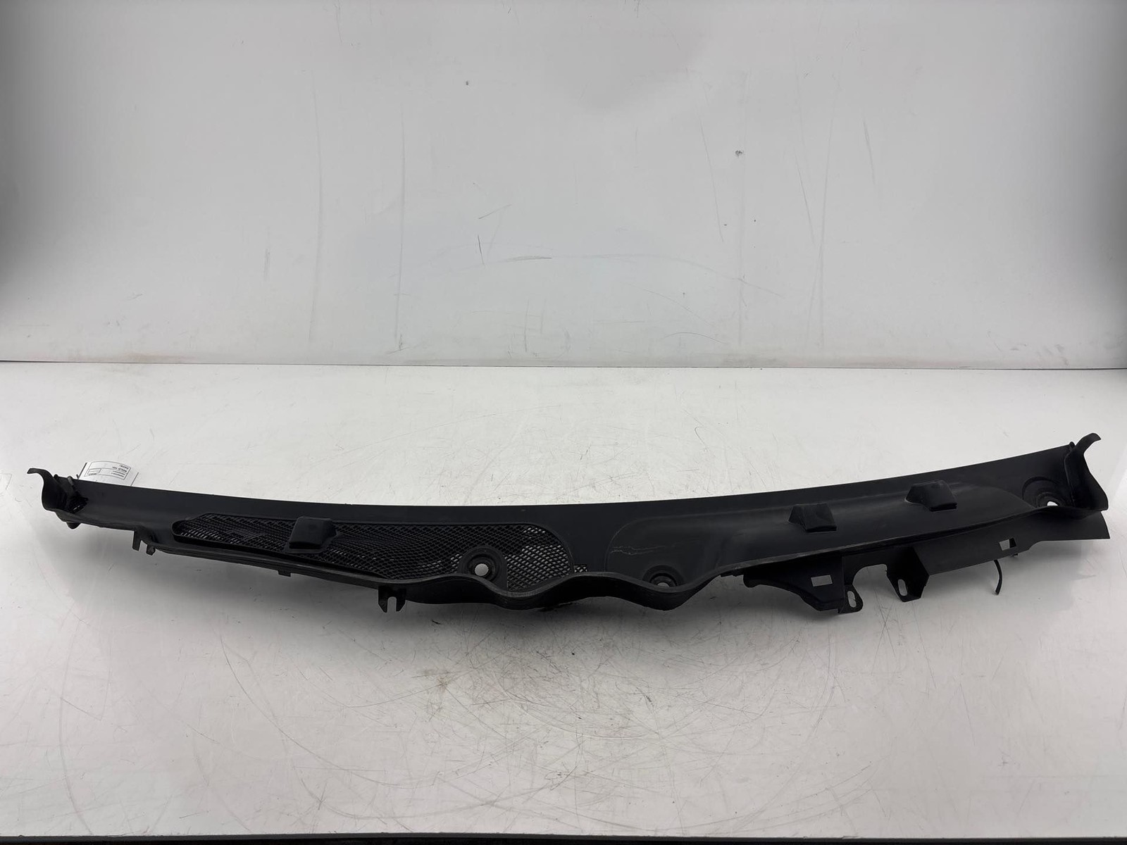 2010-2013 Mercedes E350 E550 C207 Cowl Vent Panel Windshield Window OEM