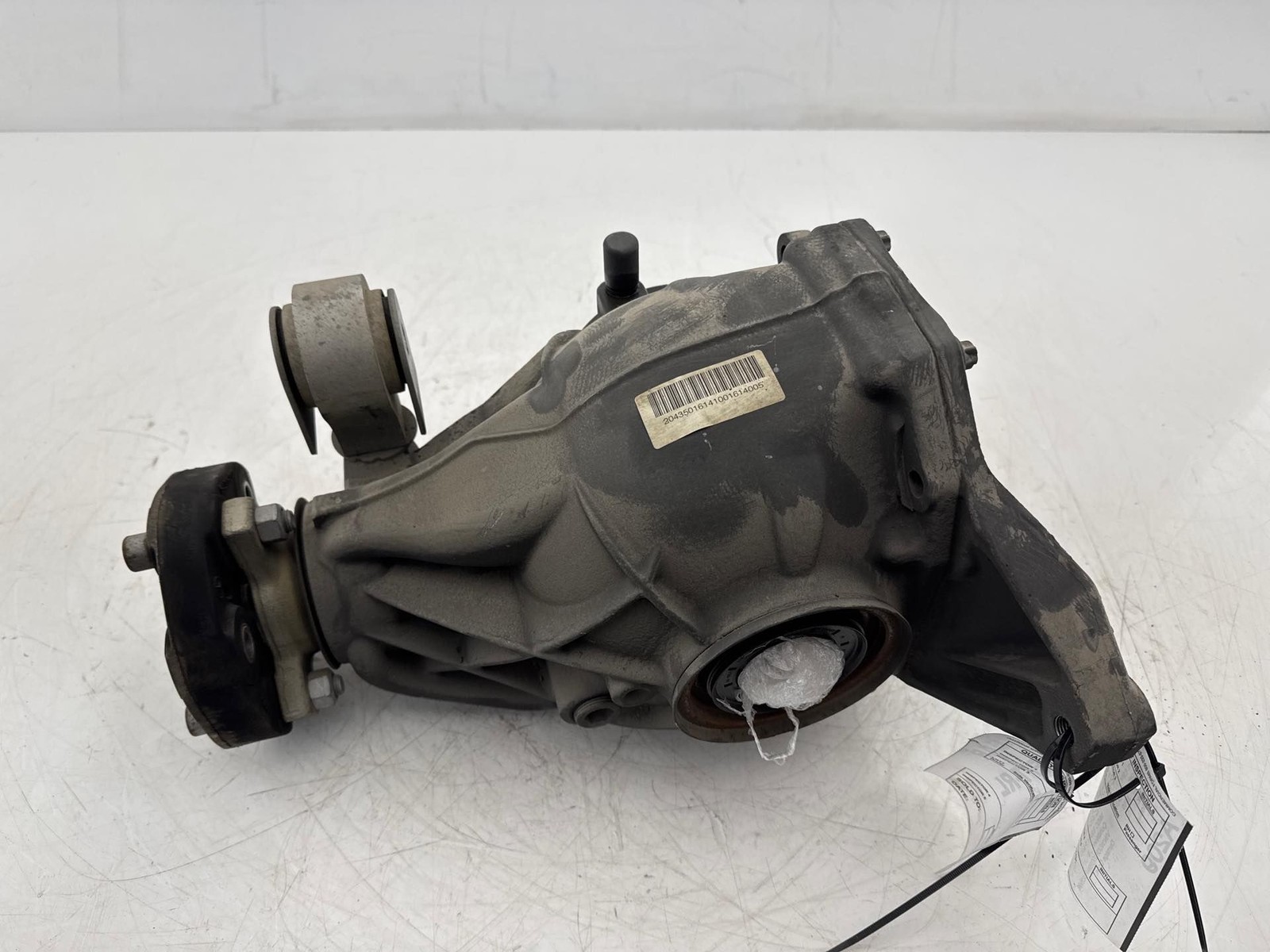 10-16 Mercedes W207 E350 W212 C350 RWD Rear Differential Axle Carrier OEM
