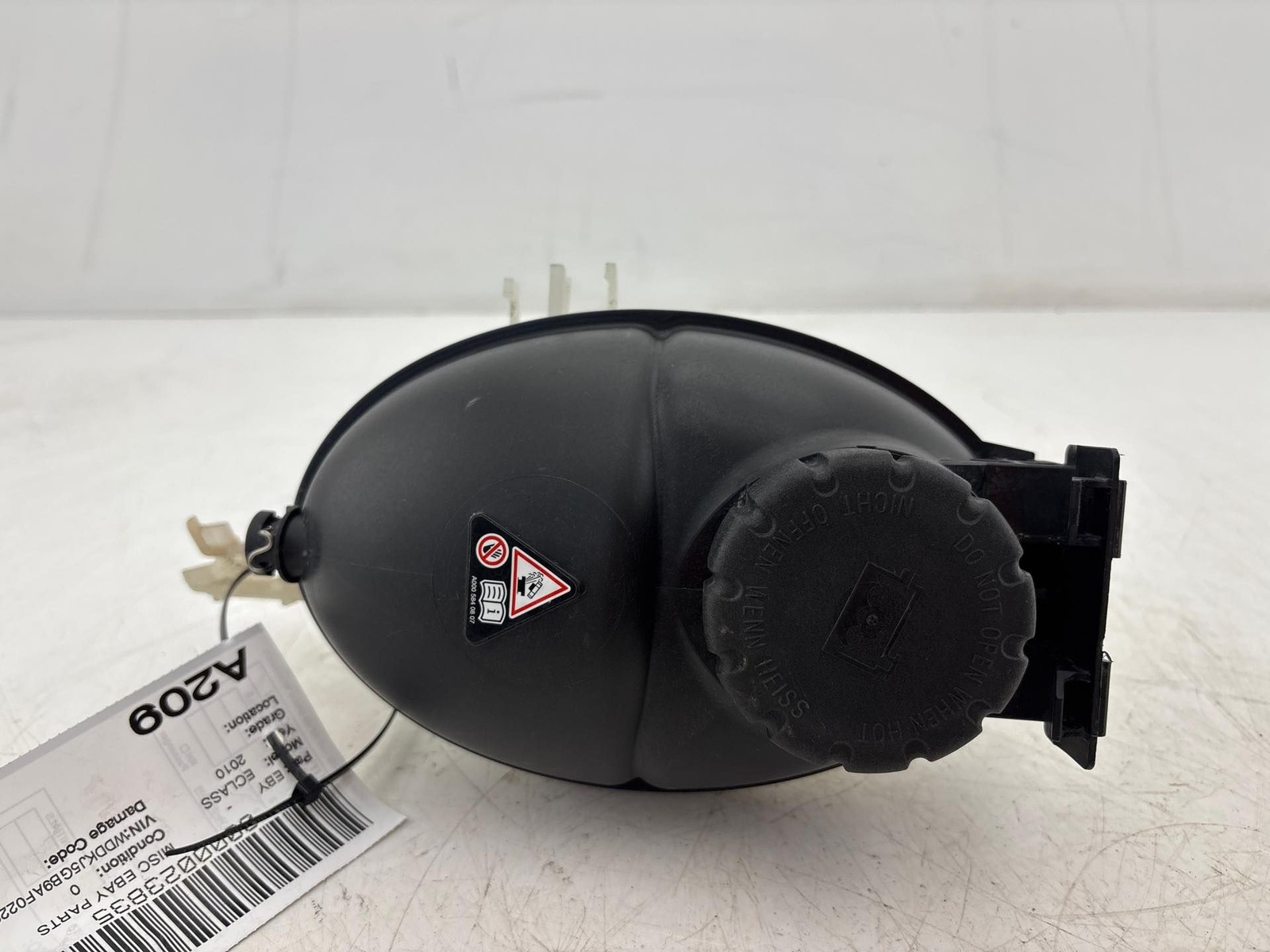08-17 Mercedes W207 E350 C300 Coolant Reservoir Overflow Expansion Tank OEM