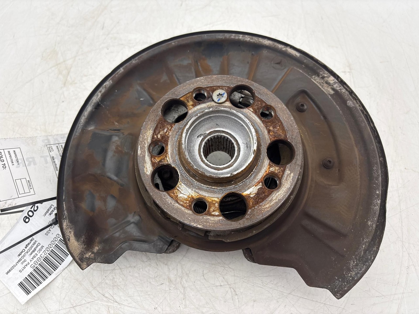 08-17 Merceds W207 E350 E550 C300 C350 Rear Right Side Spindle Knuckle Hub OEM
