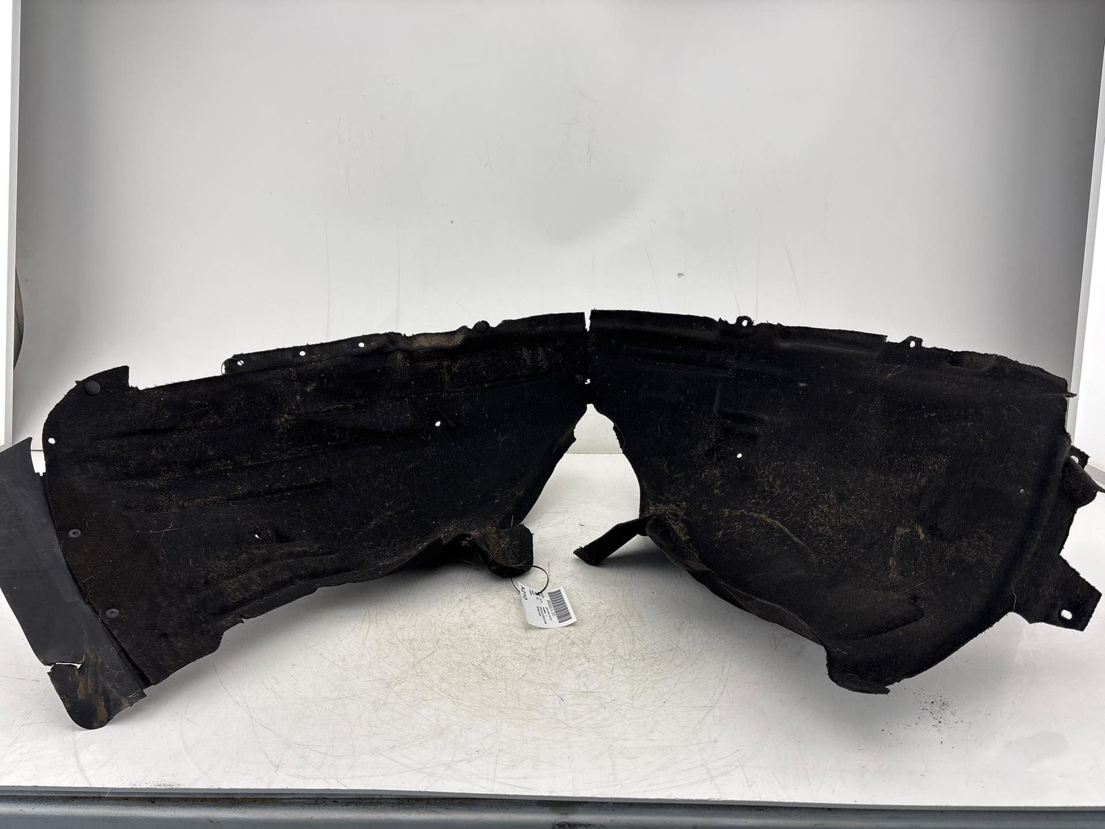 2020-2024 Lincoln Aviator Front Left Inner Fender Liner OEM