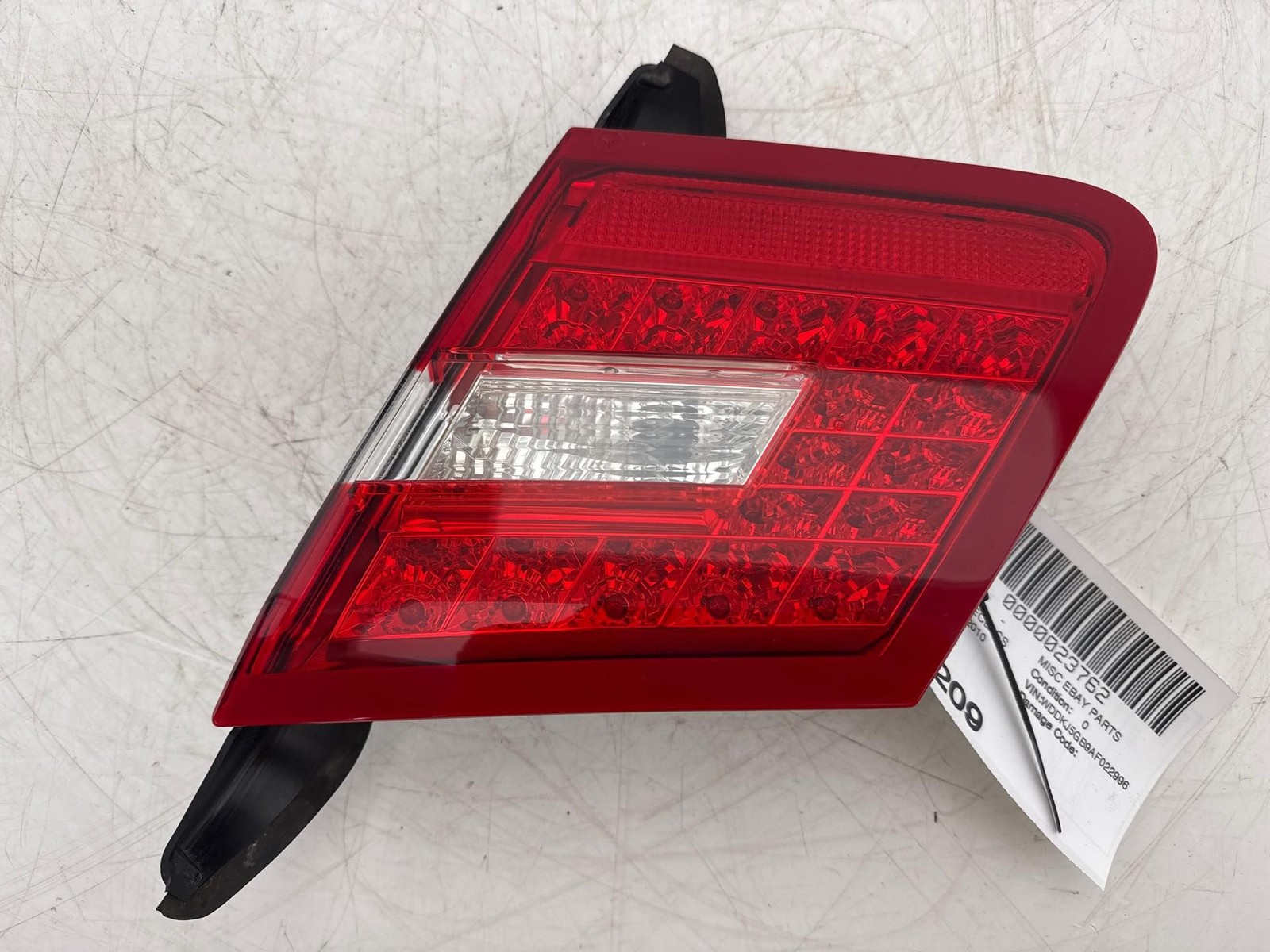 10-13 Mercedes W207 E350 E550 Rear Right Side Inner Tail Light Led Lamp OEM