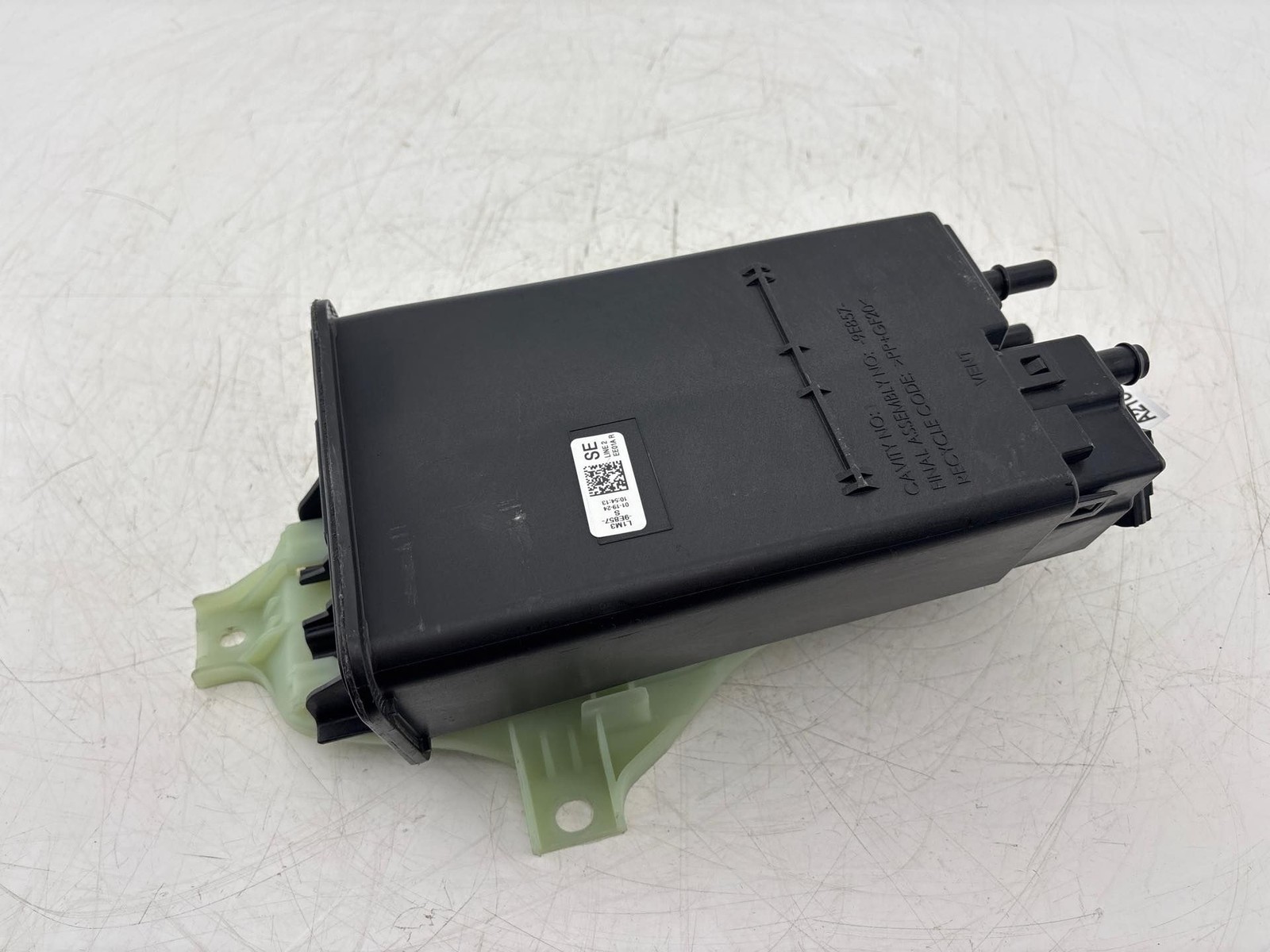 2021-2024 Lincoln Aviator Evaporator Canister OEM