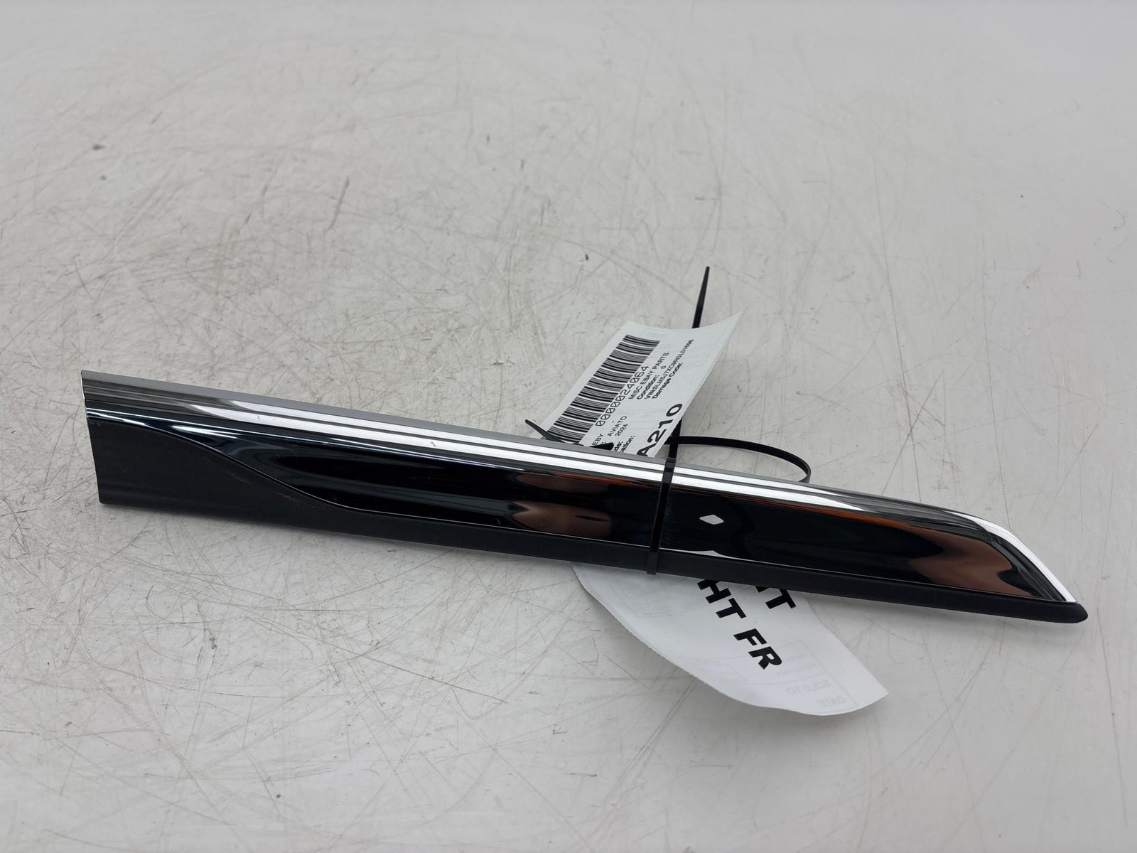 2020-2025 Lincoln Aviator Front Right Upper Exterior Door Molding OEM