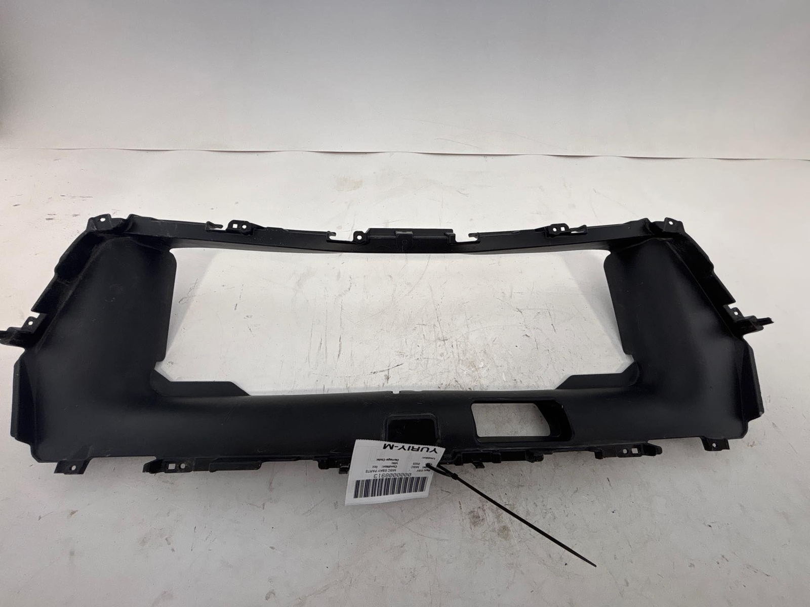 2023-2025 Honda Pilot Front Bumper Upper Grille Molding Guide Bracket Oem