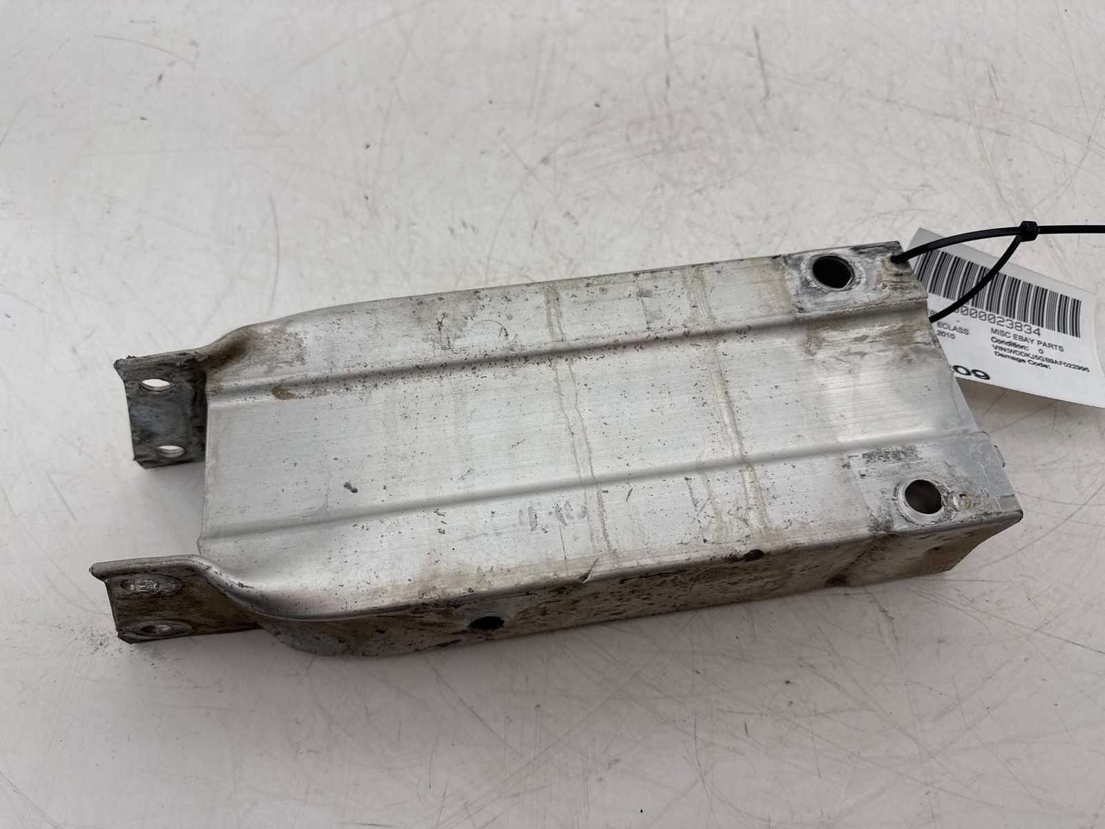 10-13 Mercedes E350 E550 Front Right Side Bumper Reinforcement Bracket OEM