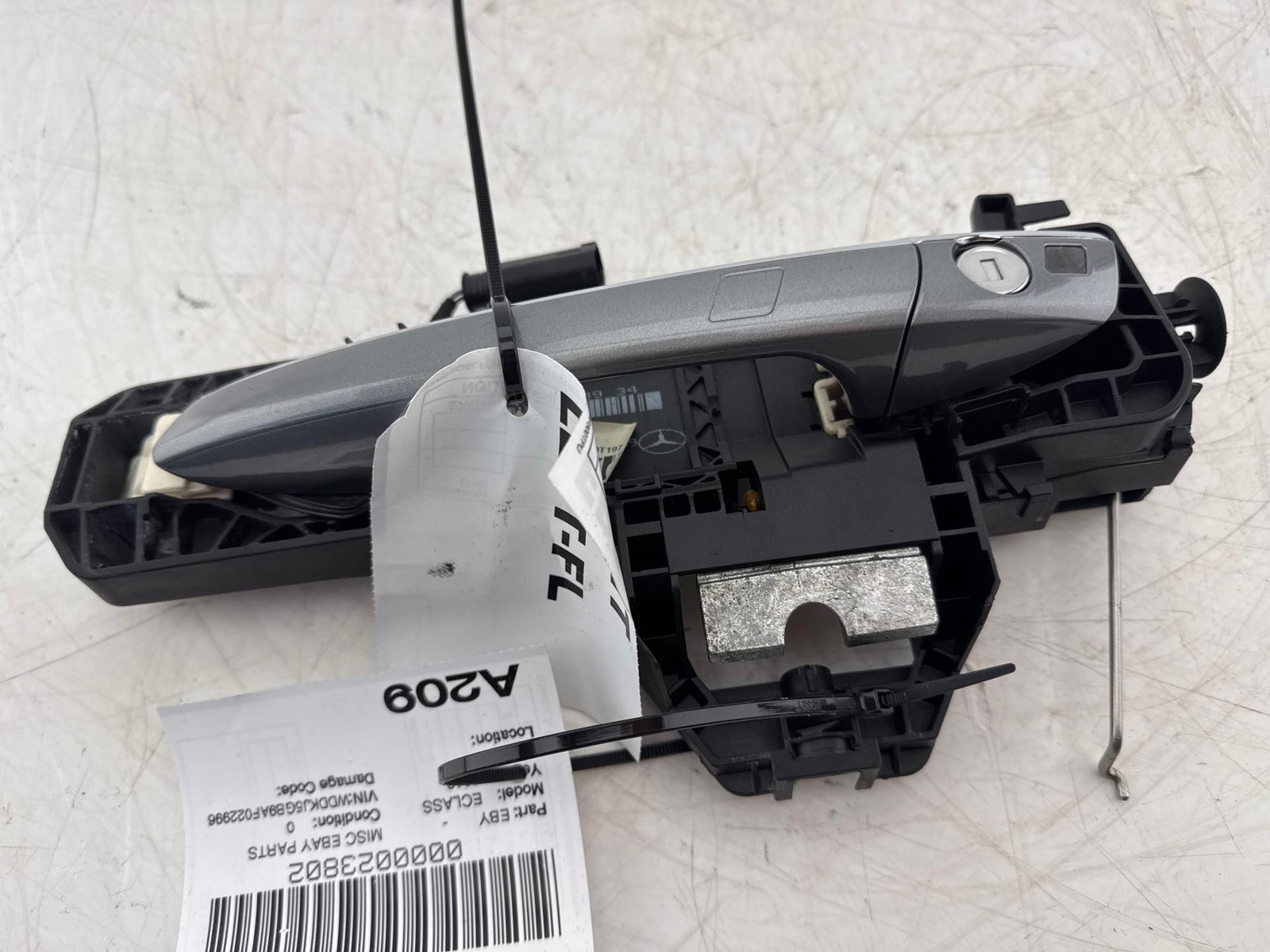 10-17 Mercedes W207 E350 Front Left Driver Side Exterior Door Handle OEM