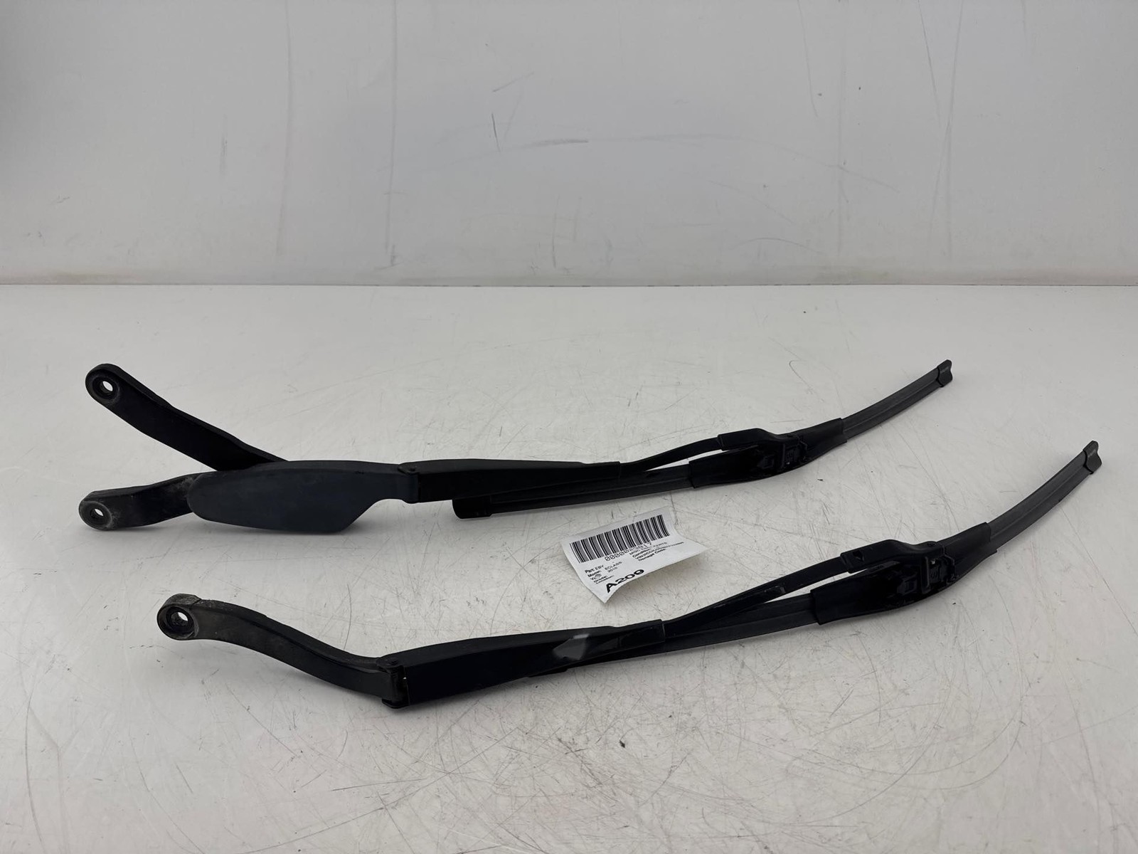 10-15 Mercedes E350 W207 Front Right & Left Side Windshield Wiper Arm Set OEM