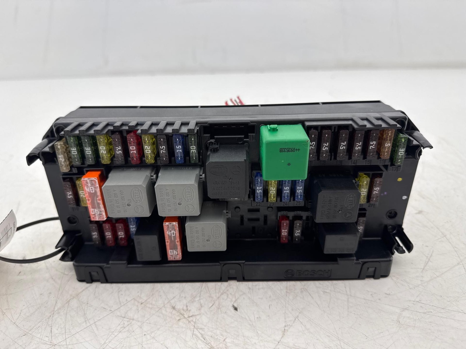 2010-2016 Mercedes Benz W207 W212 E350 E550 Front SAM Module Relay Fuse Box OEM