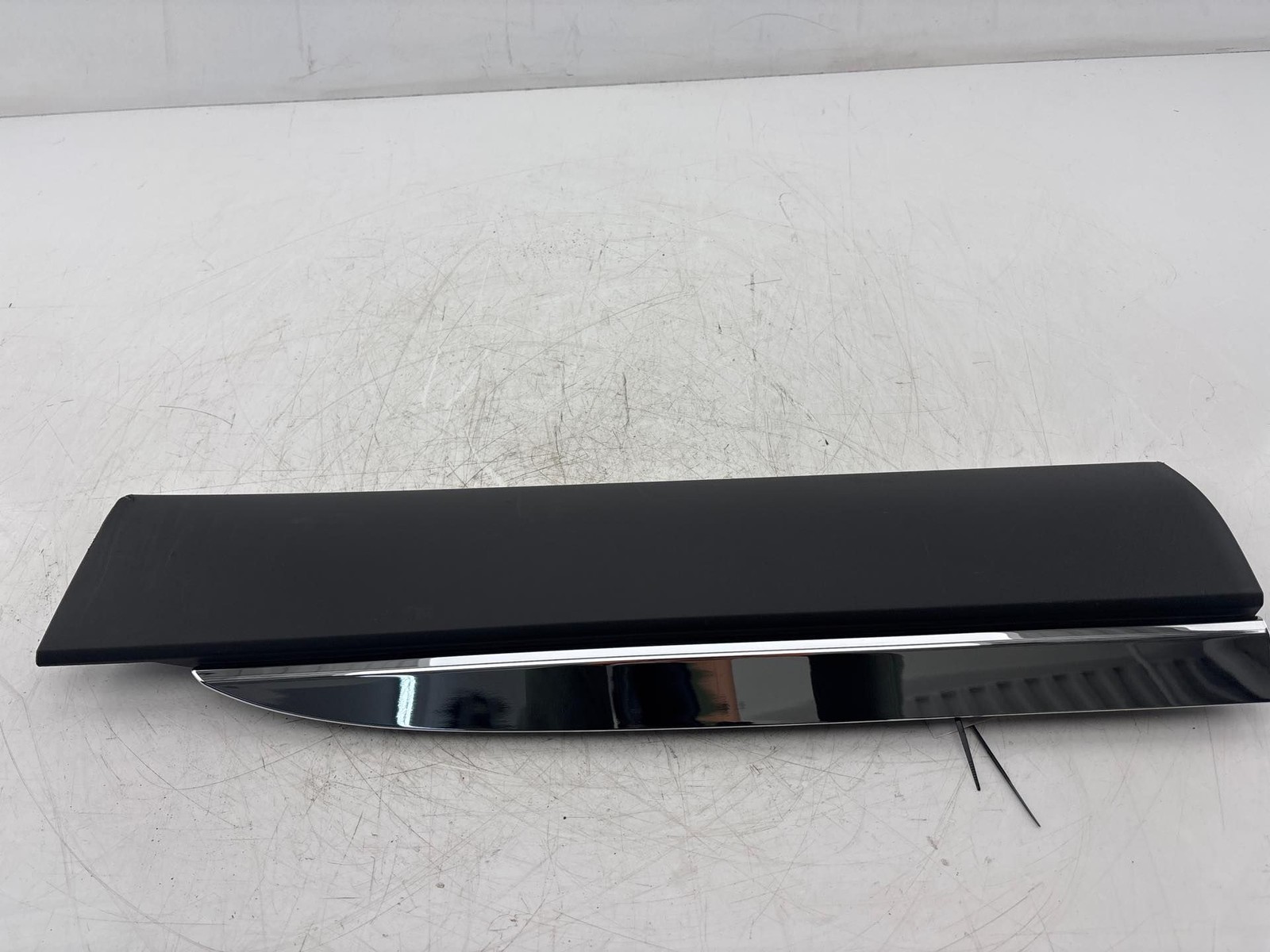 2020-2024 Lincoln Aviator Rear Left Lower Door Molding Cover OEM