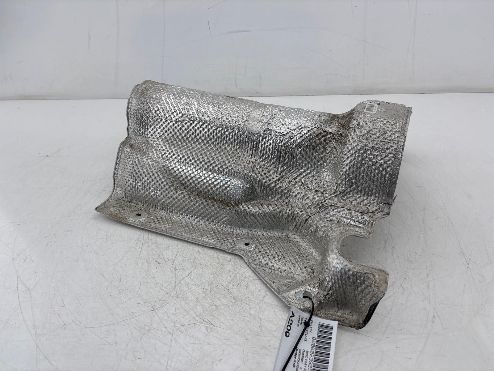 10-17 Mercedes W207 E350 E550 C300 Rear Fuel Tank Heat Shield Plate OEM