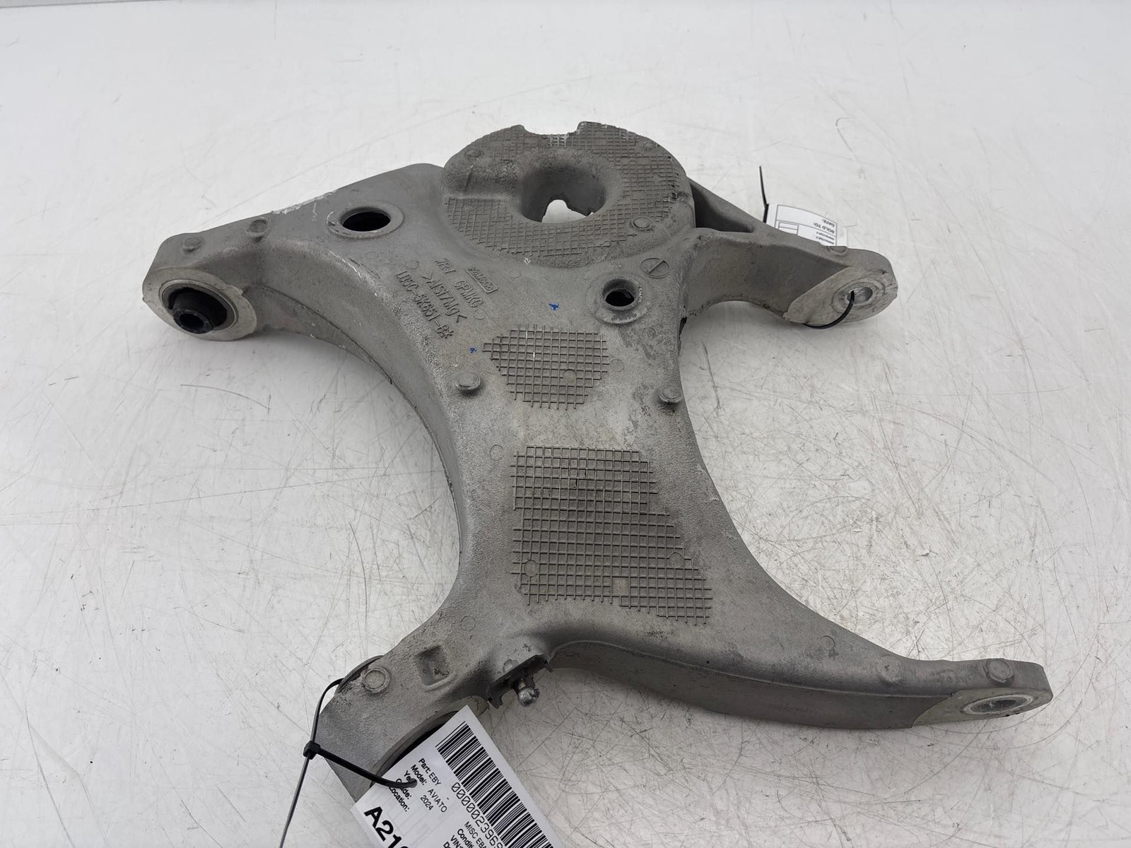 2020-2025 Lincoln Aviator AWD Rear Right Suspension Lower Control Arm OEM