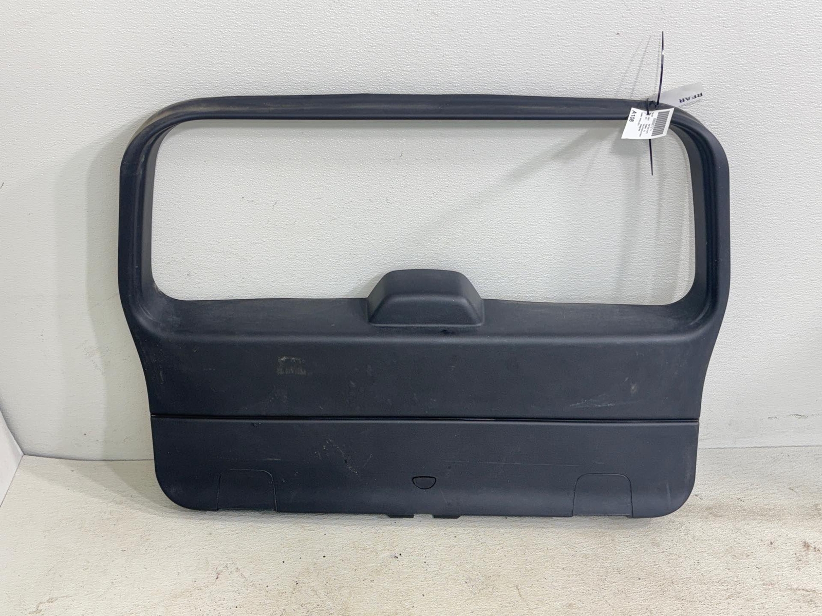 2009-2012 Jeep Liberty Liftgate Trunk Lid Trim Cover Panel Oem