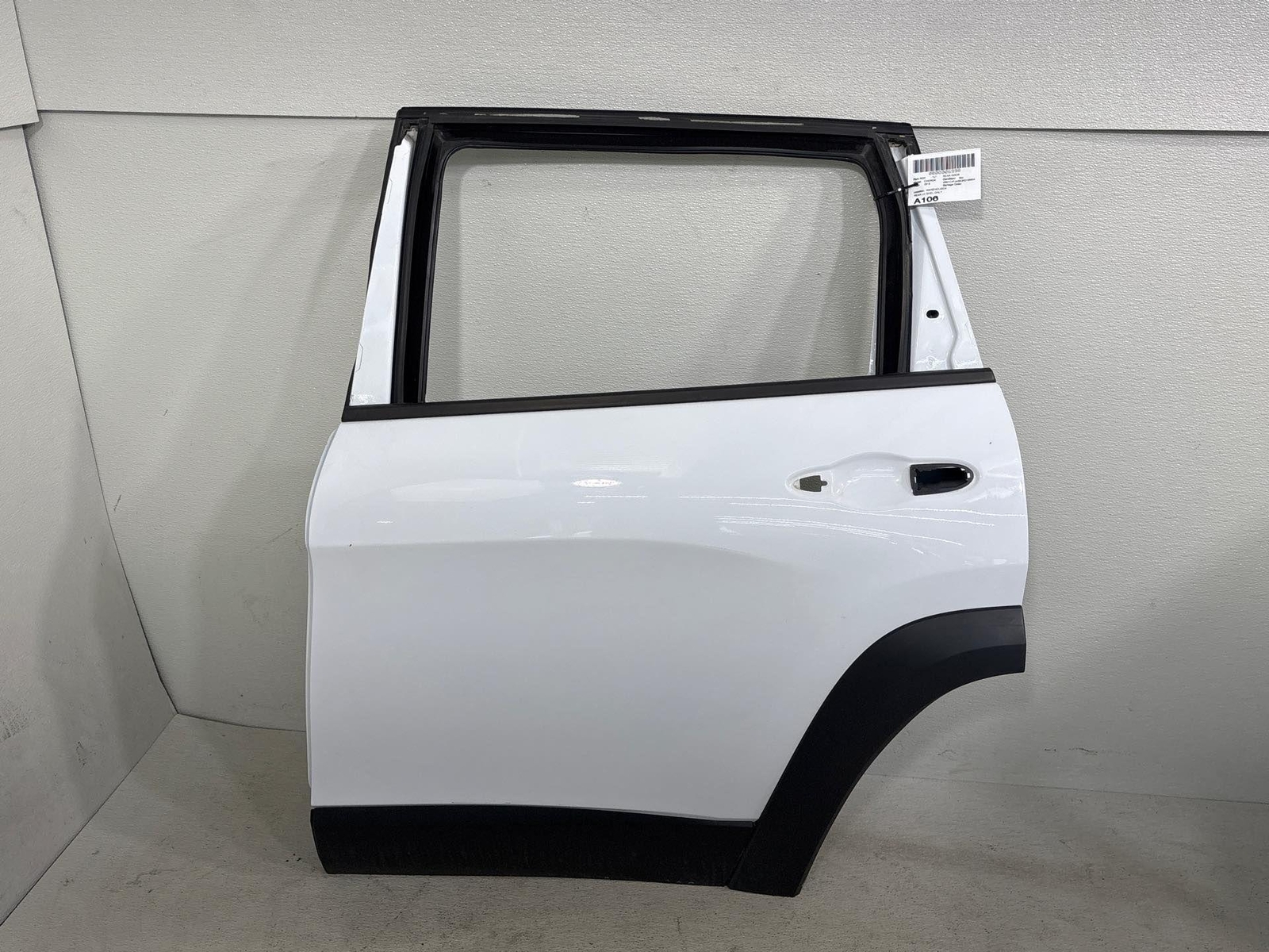 2014-2023 Jeep Cherokee Rear Left Side Exterior Door Shell Cover Panel Oem