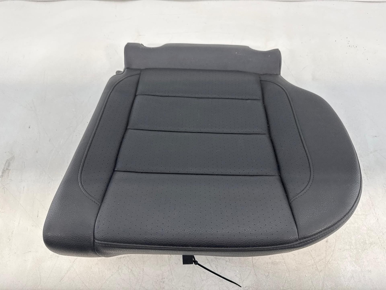 2010-2014 Volkswagen Jetta Sportwagen Rear Left Seat Bench Lower Cushion