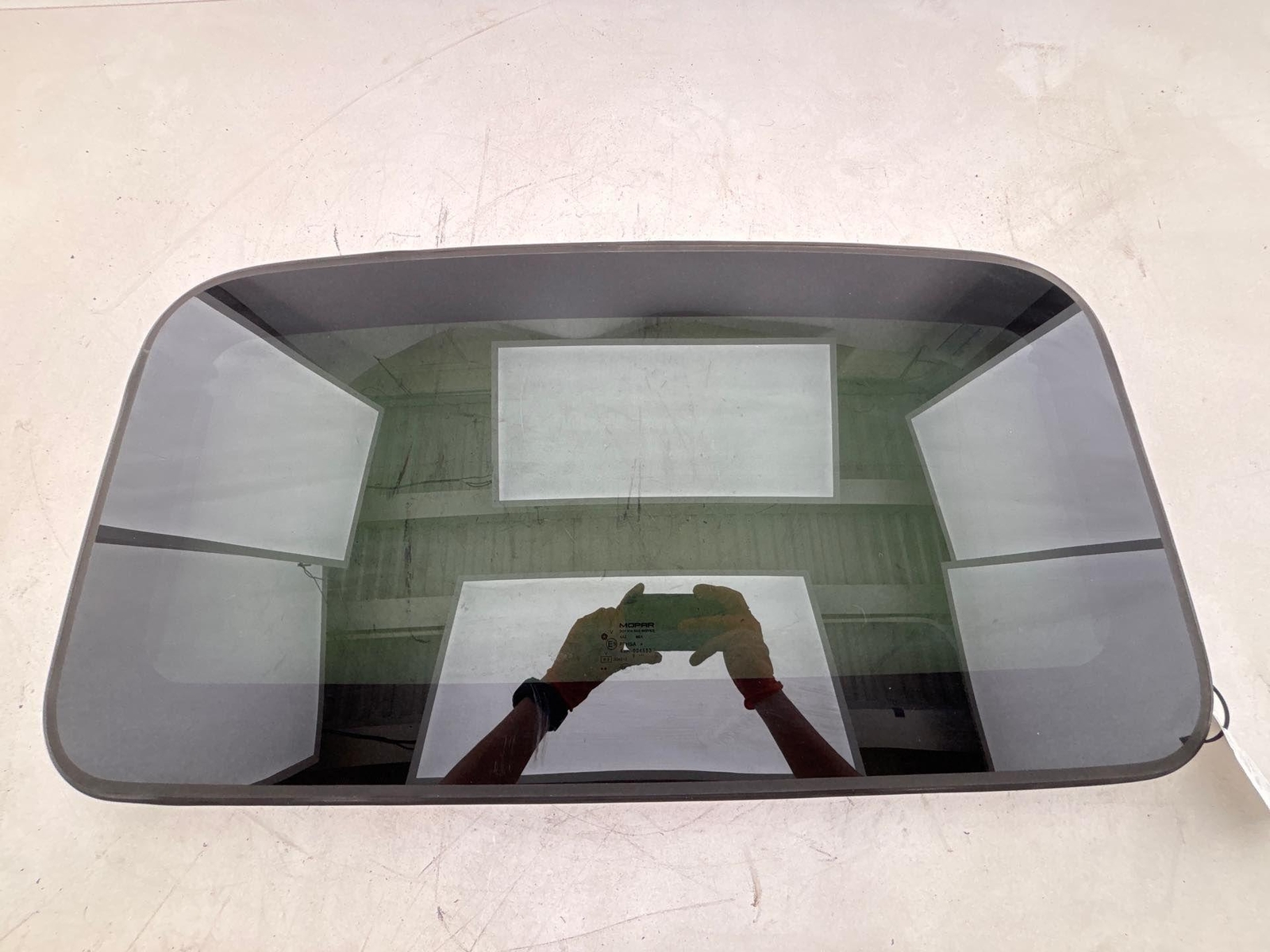 2008-2014 Dodge Avenger Sunroof Assembly Roof Glass Only Oem