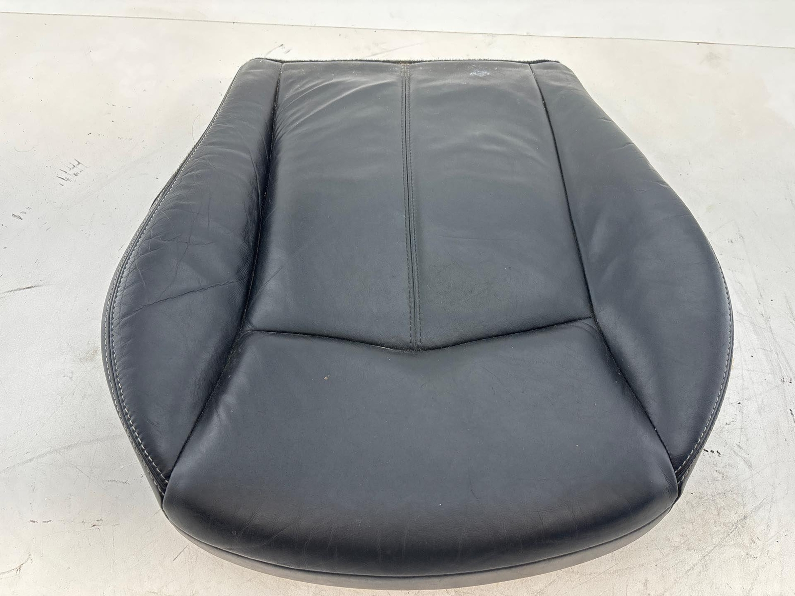 2011 - 2014 Dodge Avenger Front Right Side Seat Lower Cushion Leather Black Oem