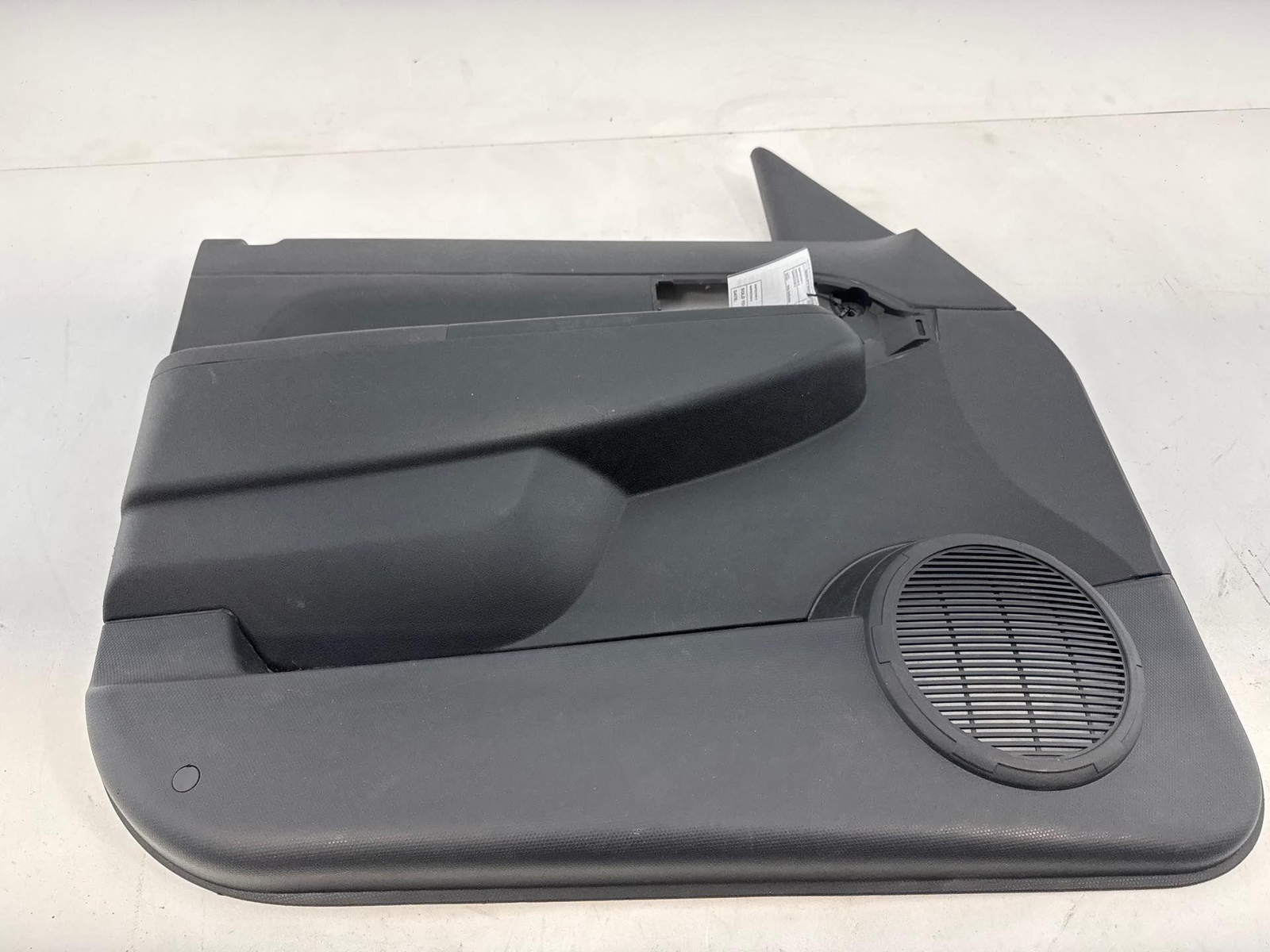 2010-2011 Jeep Liberty Front Left Door Panel Trim Cover Oem